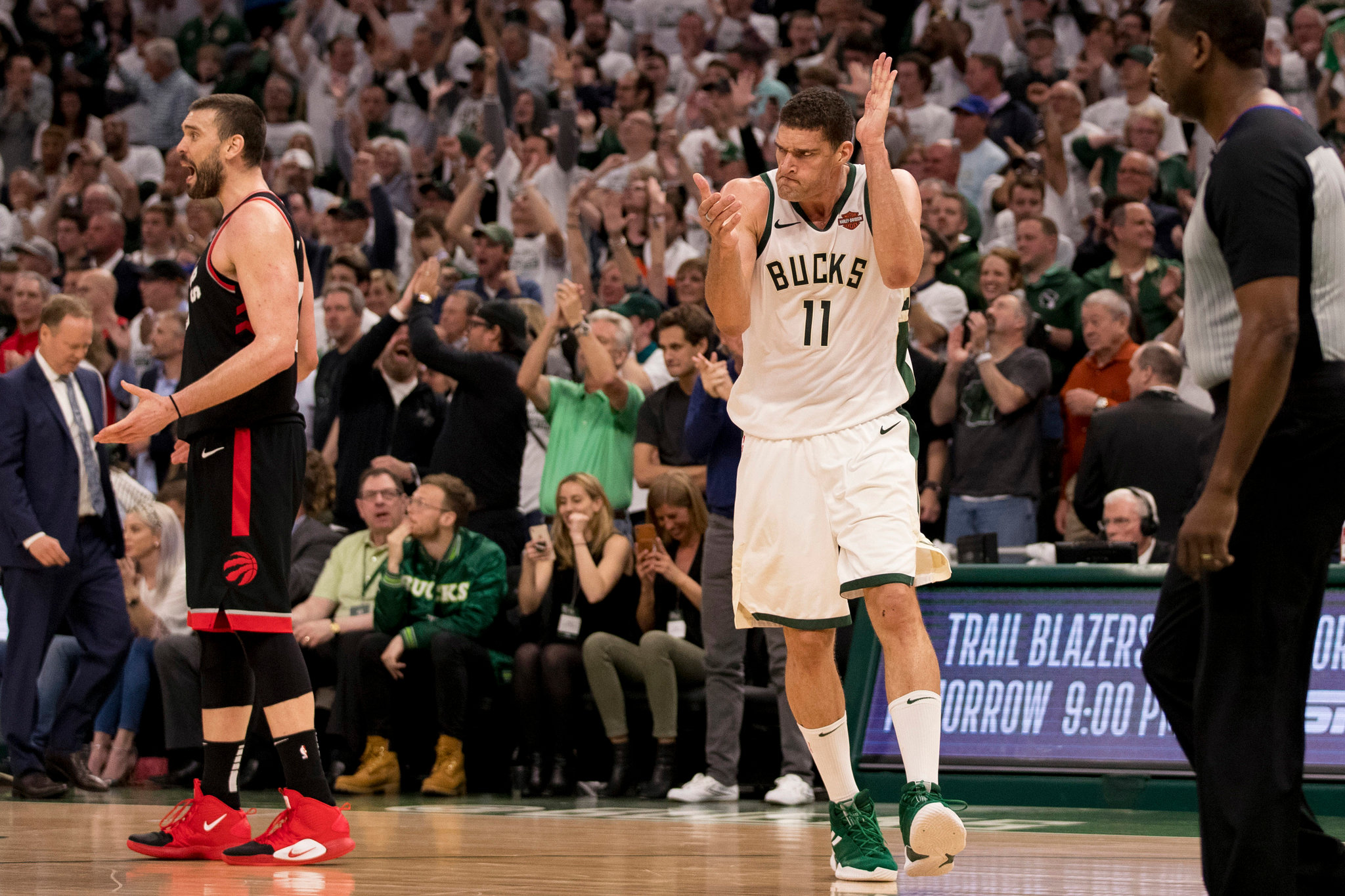 Brook Lopez Nba Champion 2021 Wallpapers