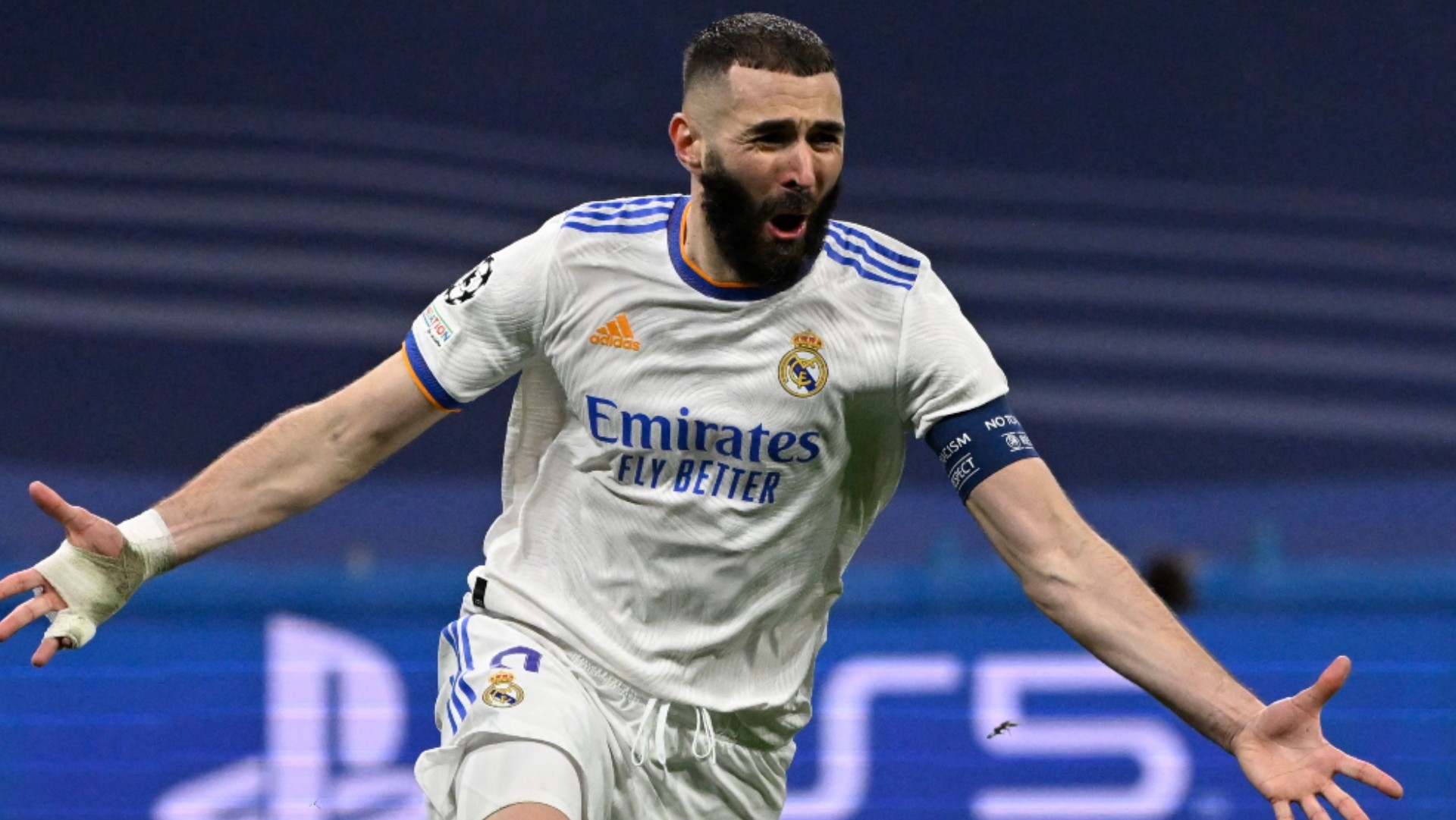 Karim Benzema Real Madrid 2021 Wallpapers