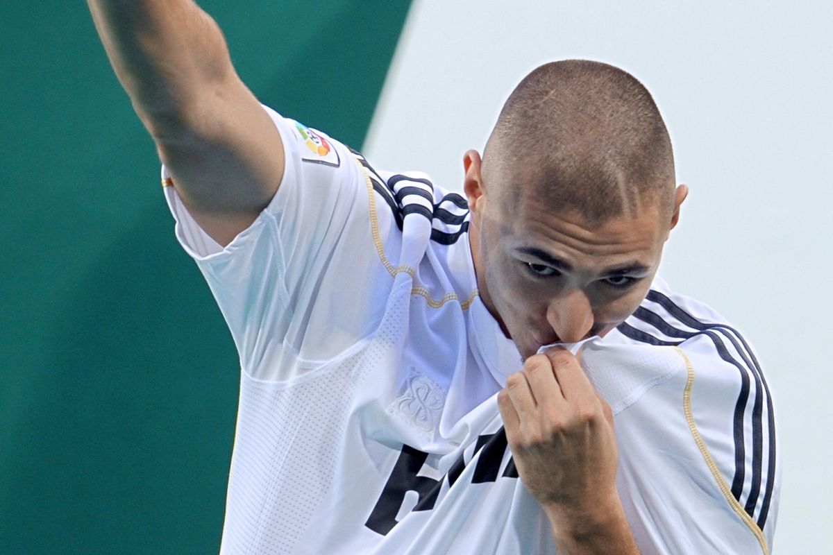 Karim Benzema Real Madrid 2021 Wallpapers