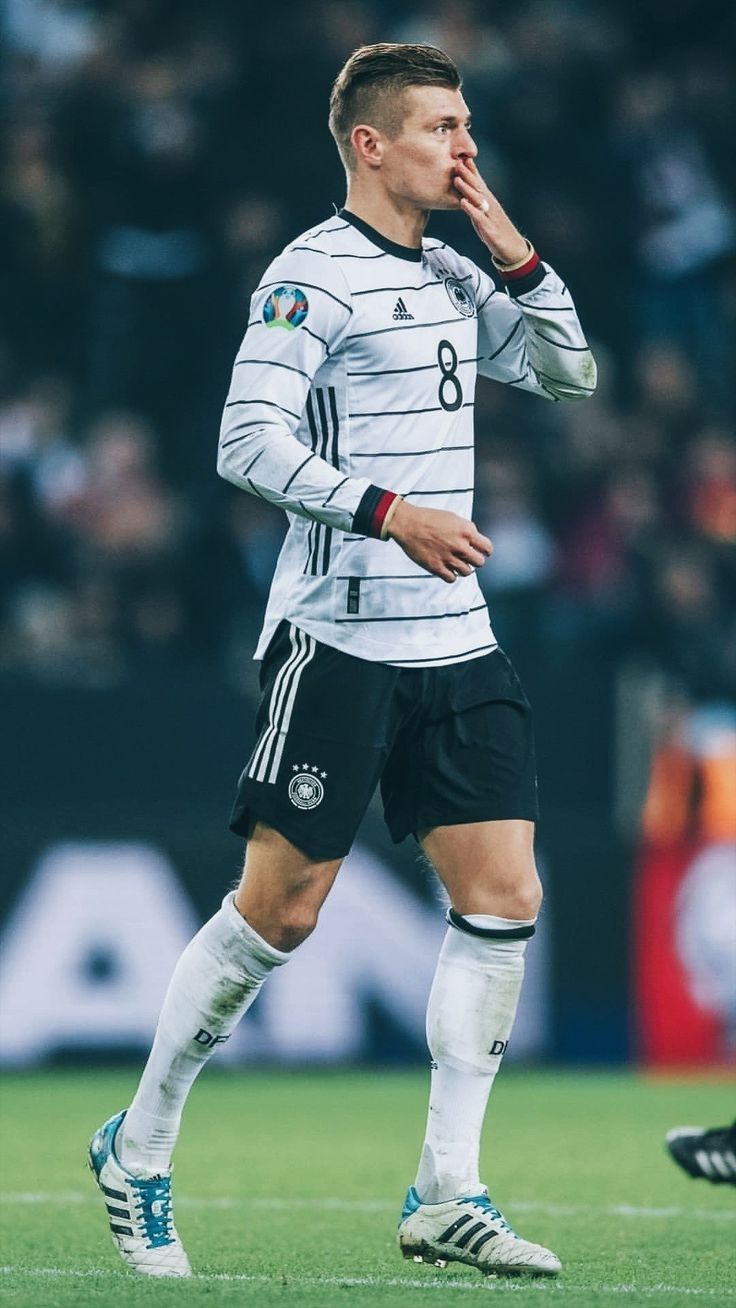 Toni Kroos German Soccer Player Wallpapers