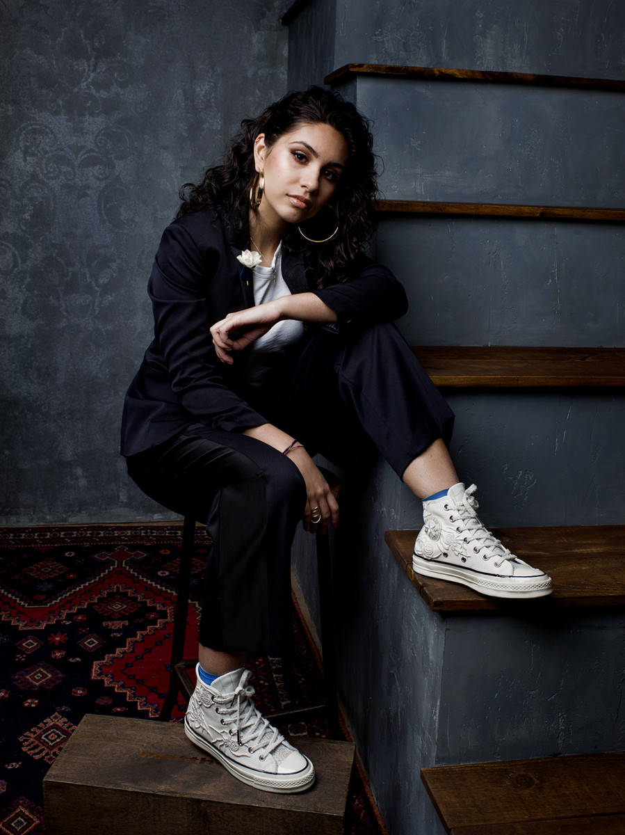 Alessia Cara Wallpapers