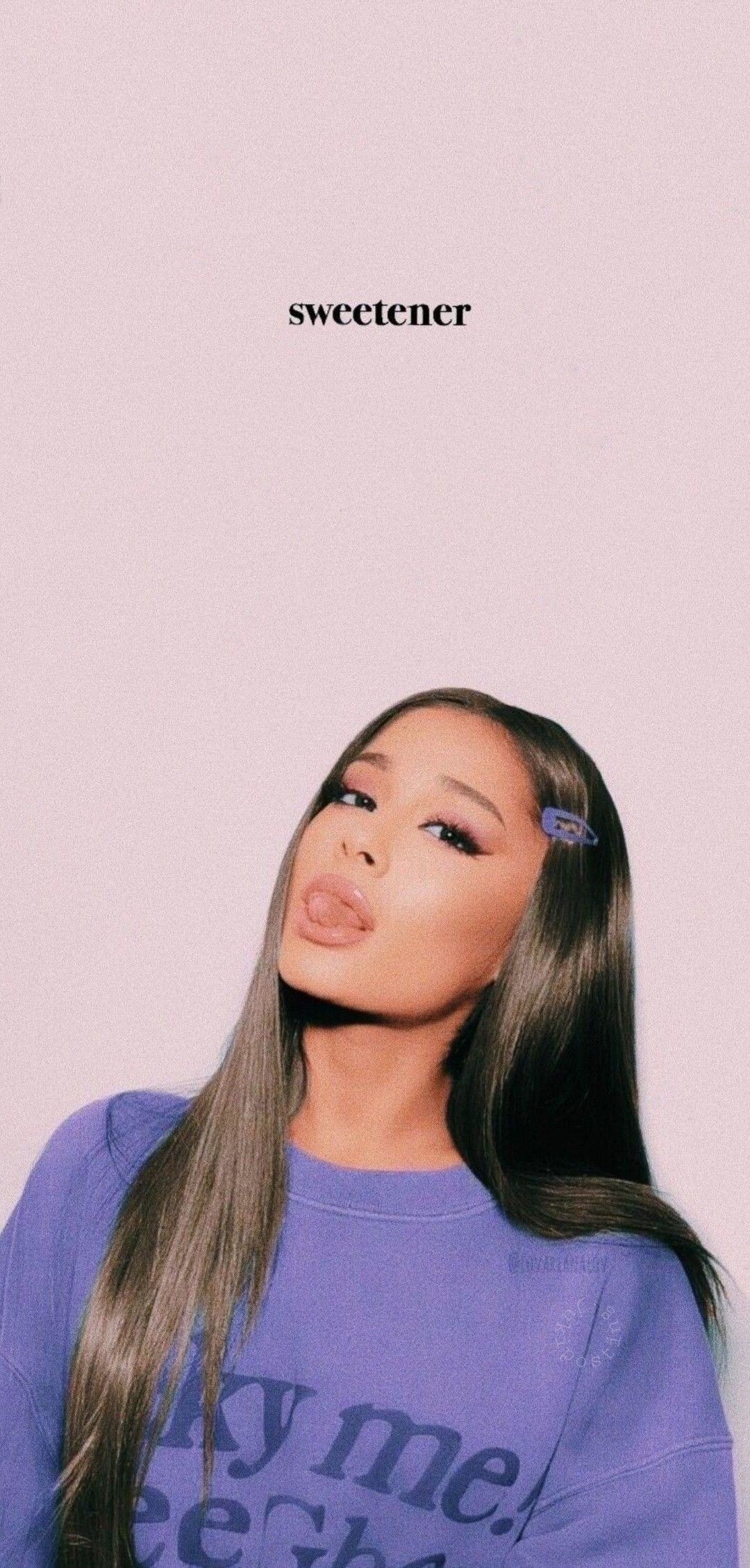 Ariana Grande Wallpapers