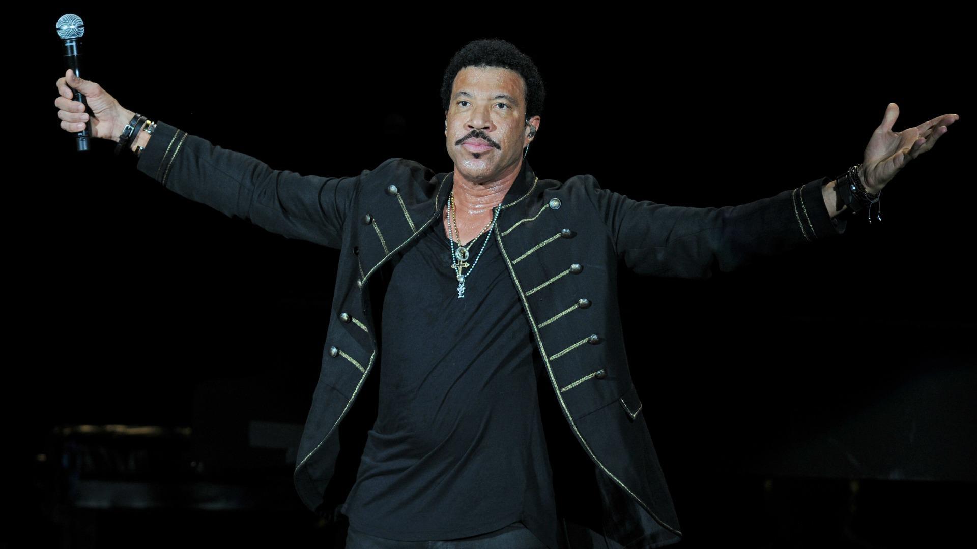 Lionel Richie Wallpapers