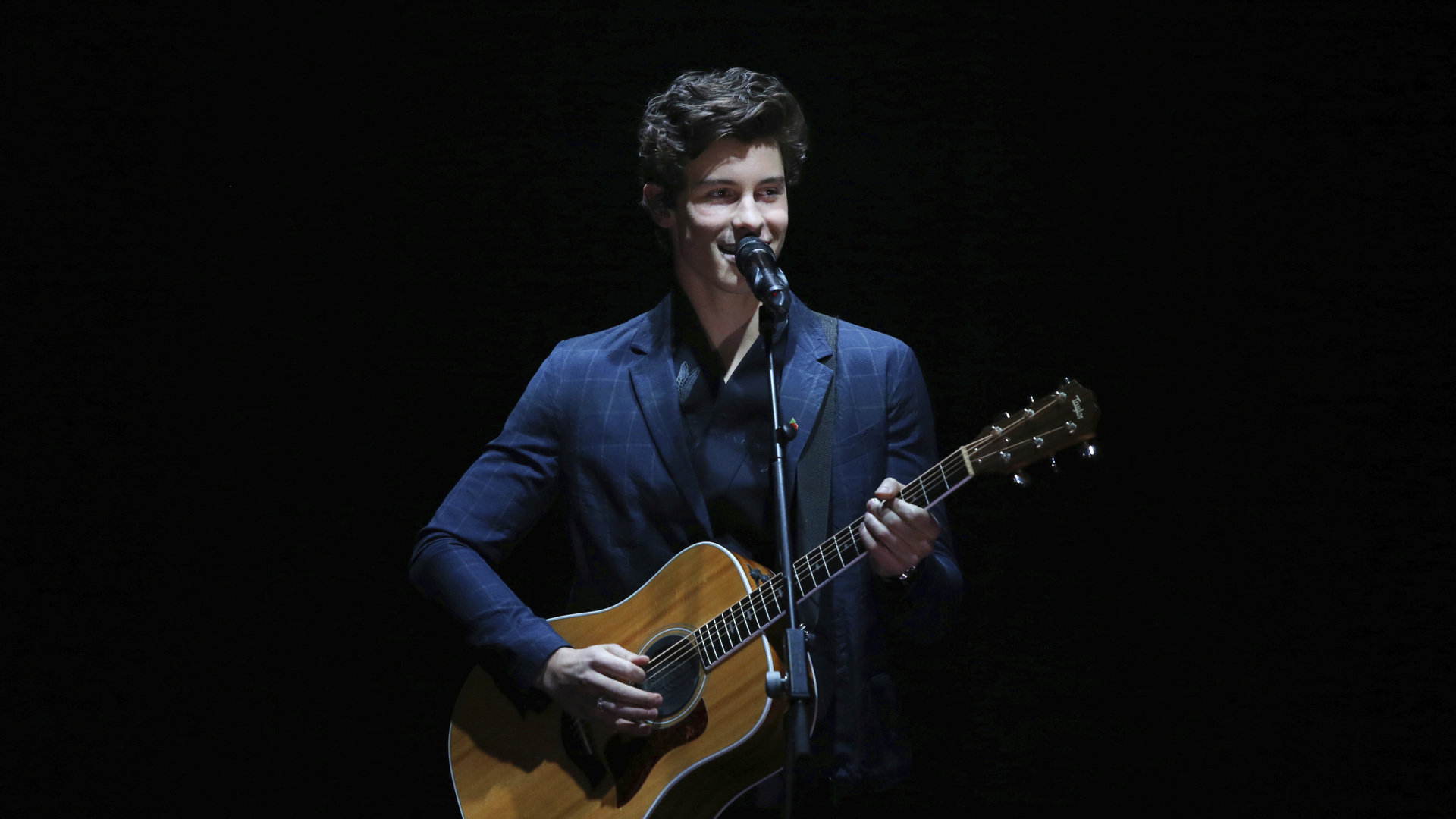 Shawn Mendes Wallpapers