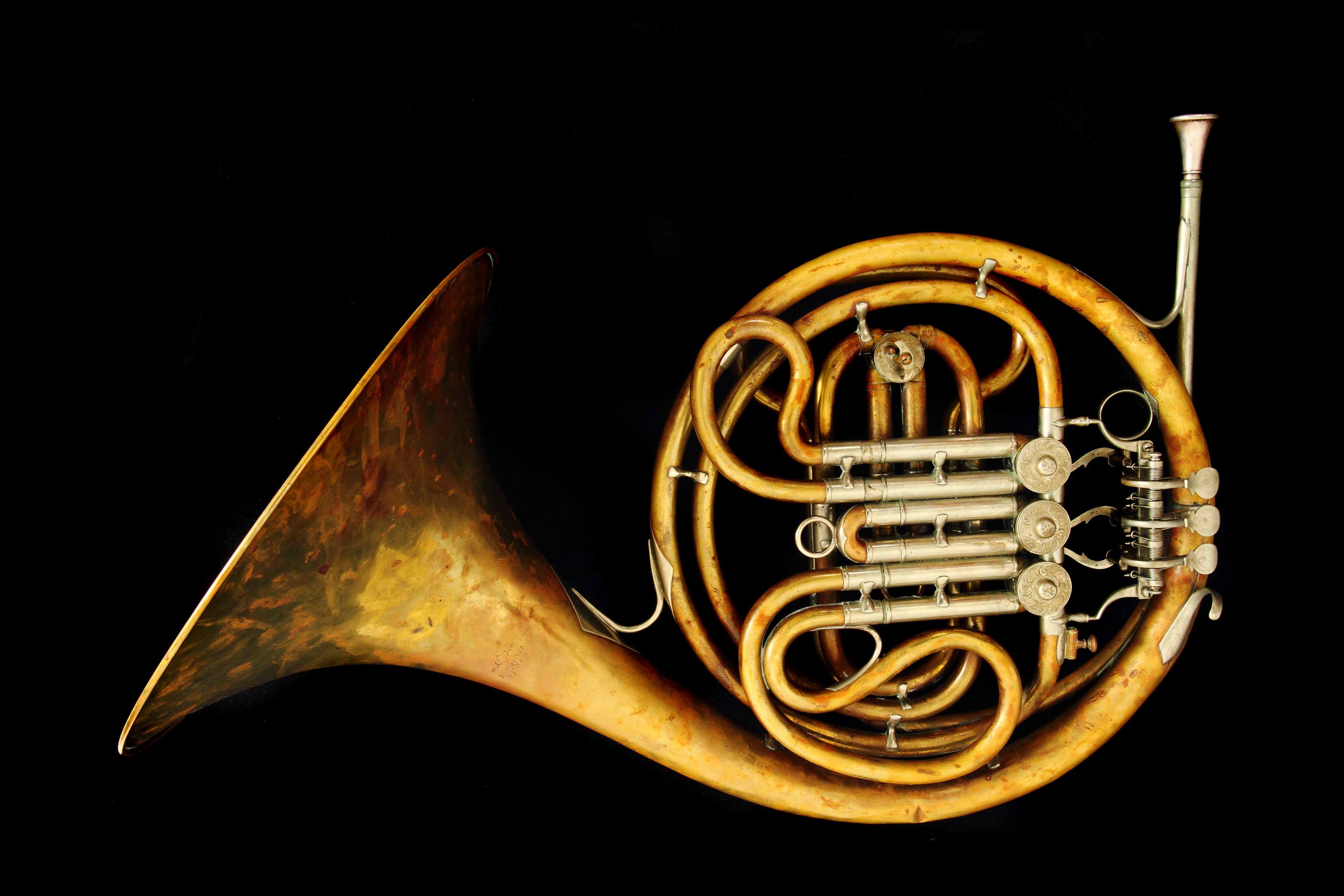 French Horn Wallpapers