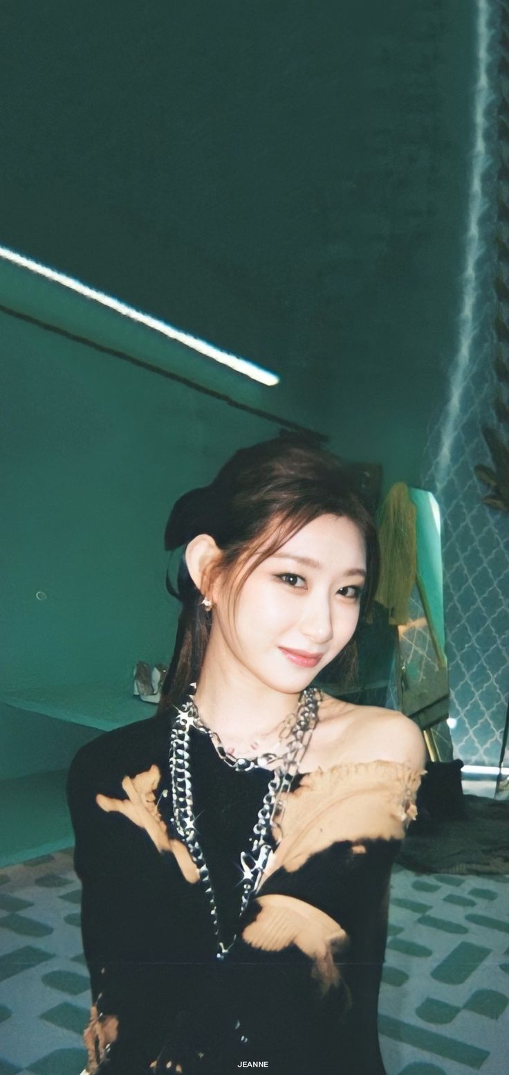 Itzy Chaeryeong Wallpapers