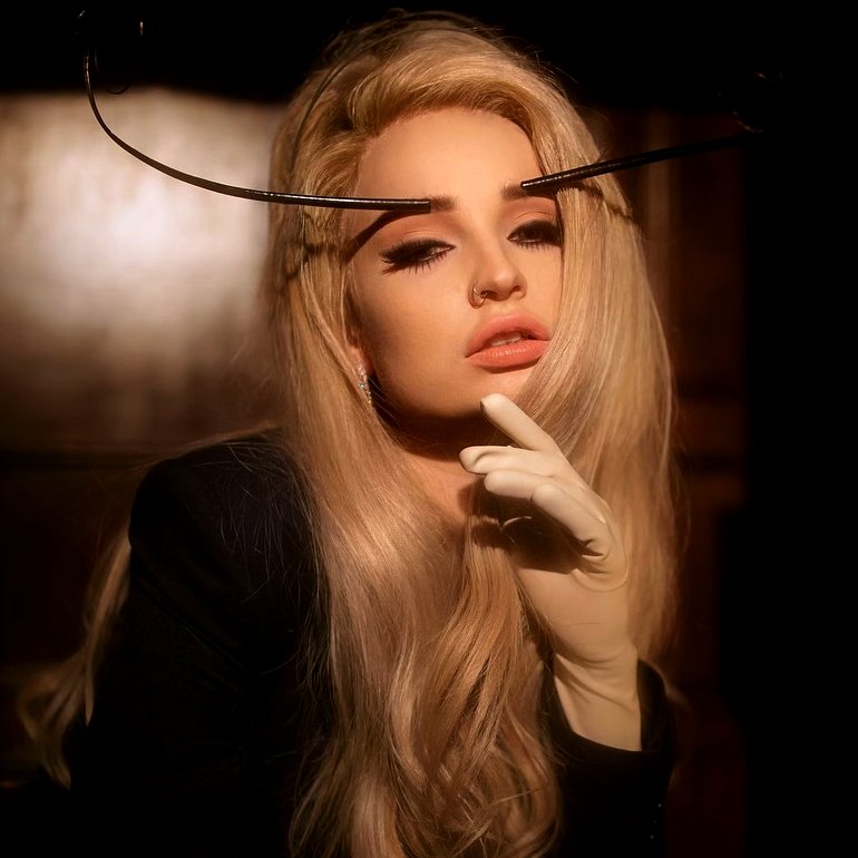 Kim Petras Wallpapers