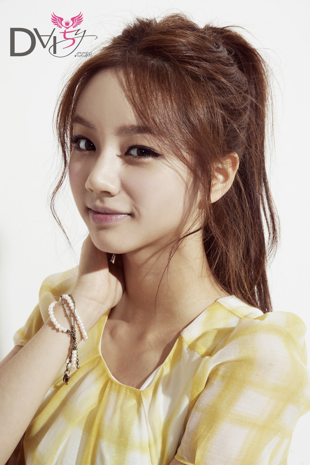 Lee Hyeri Wallpapers