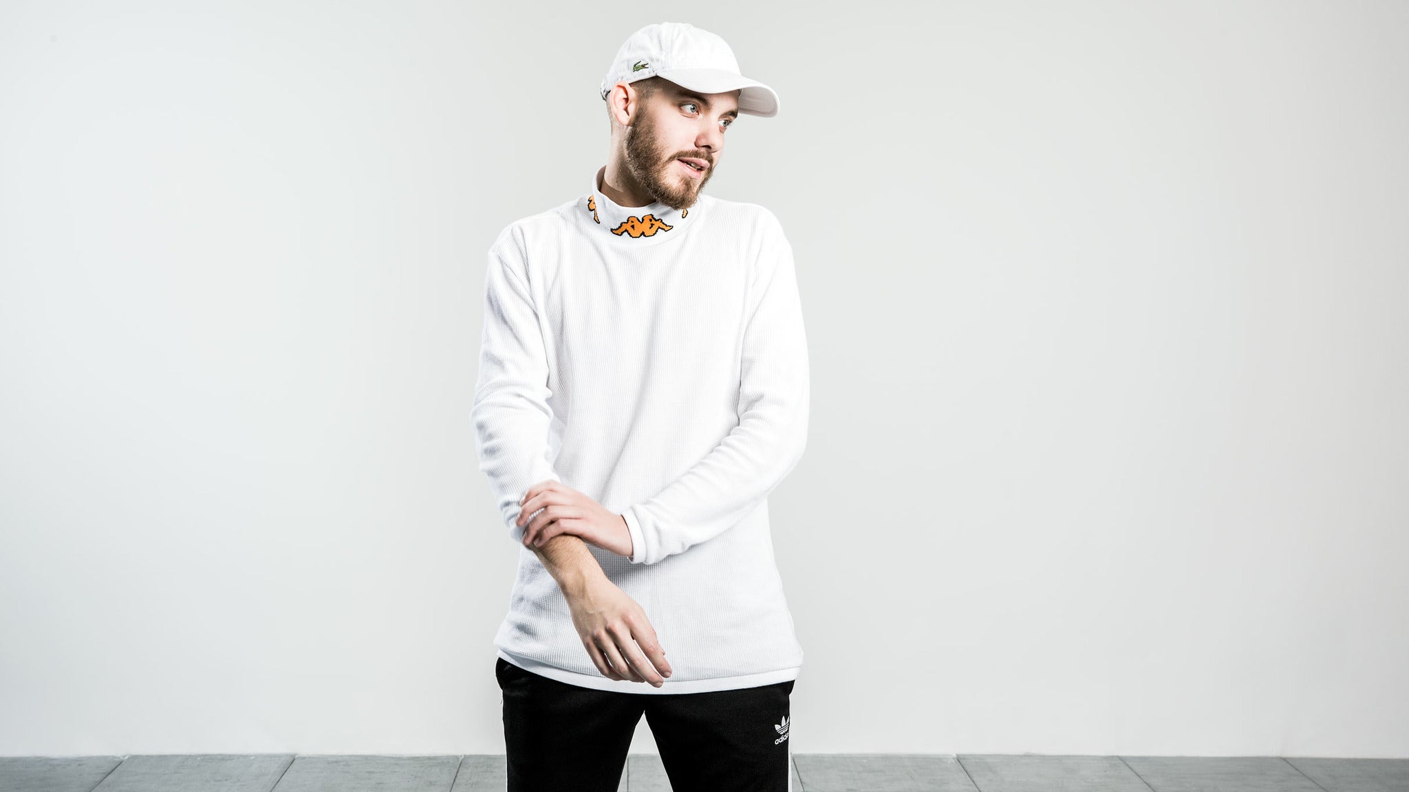 San Holo Wallpapers