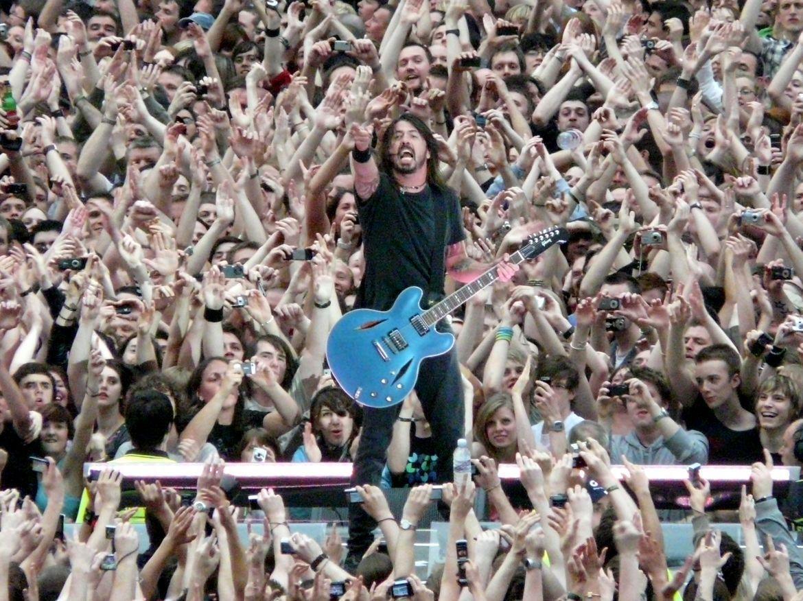 Dave Grohl Wallpapers