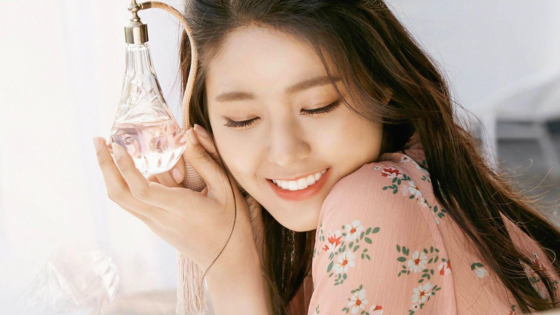 Seolhyun Wallpapers