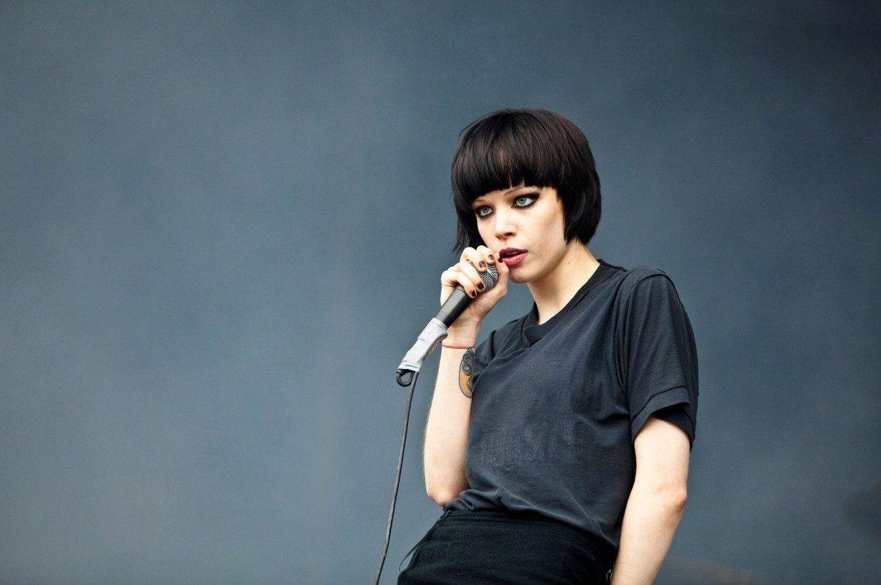 Alice Glass Wallpapers