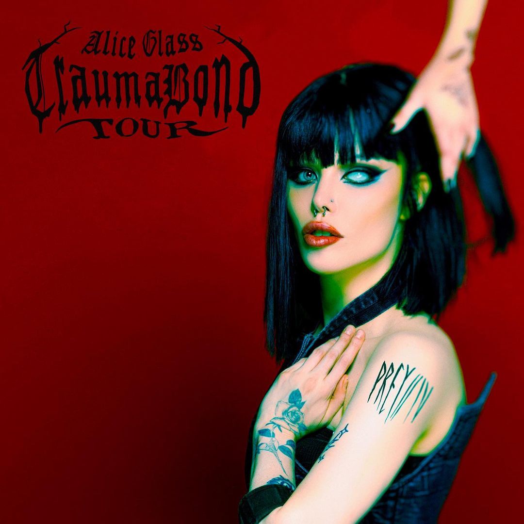 Alice Glass Wallpapers