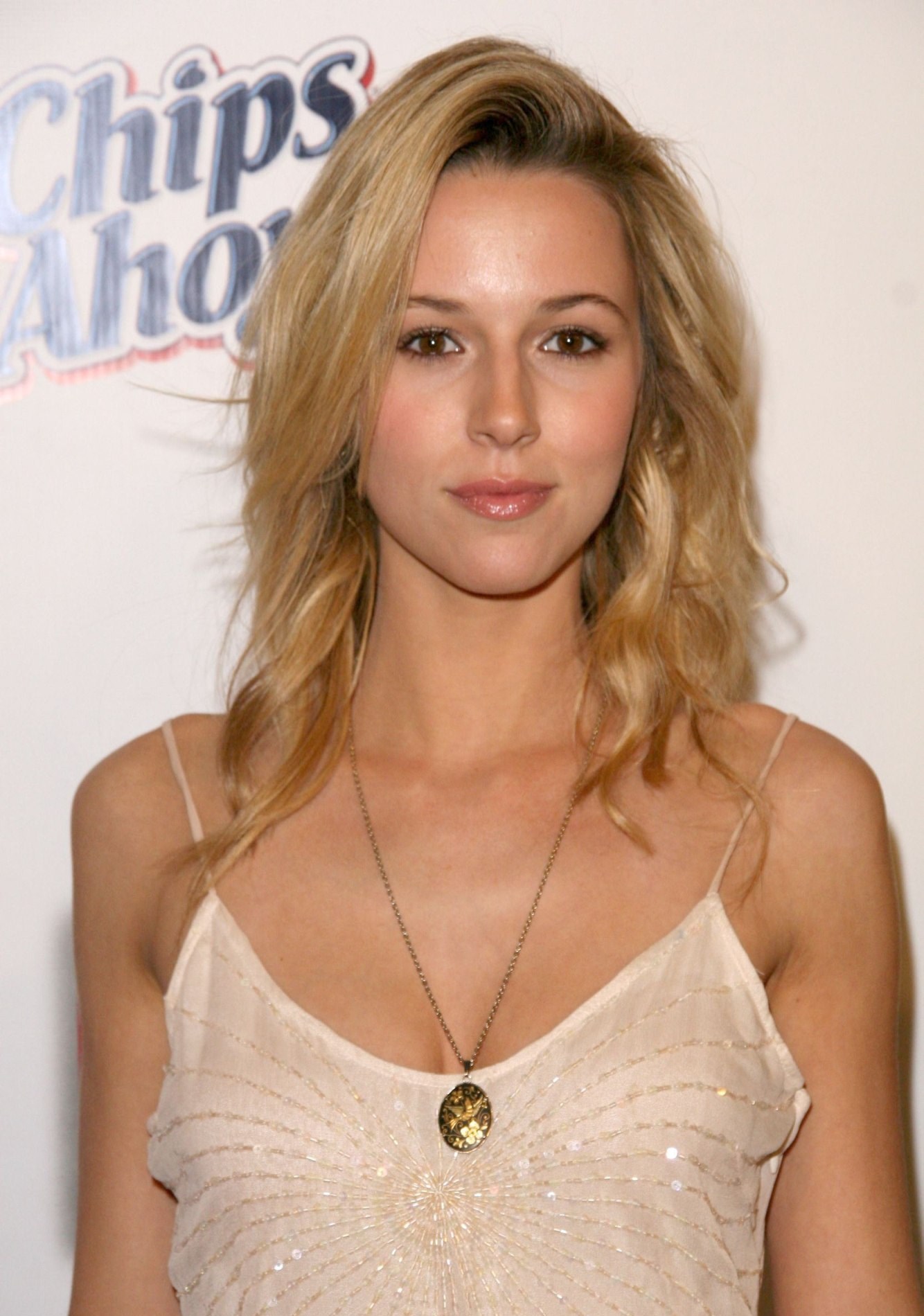 Alona Tal Wallpapers