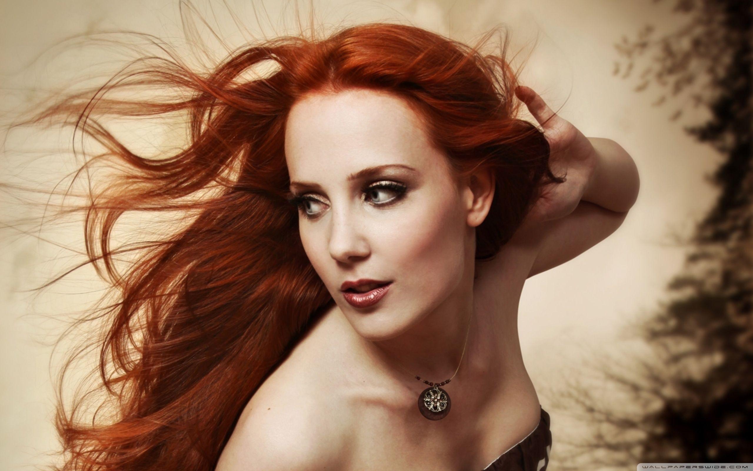 Simone Simons Wallpapers