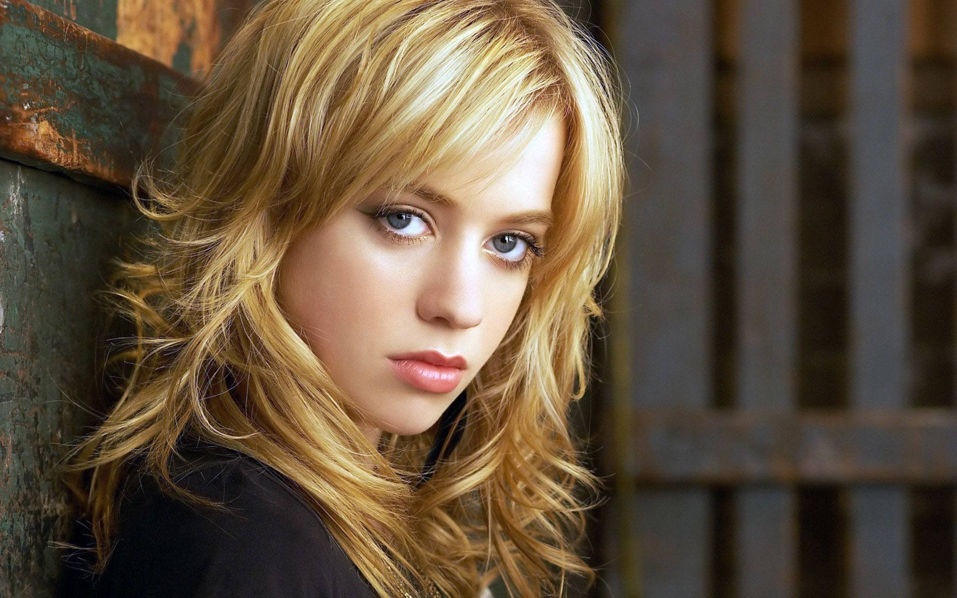 Alexz Johnson Wallpapers