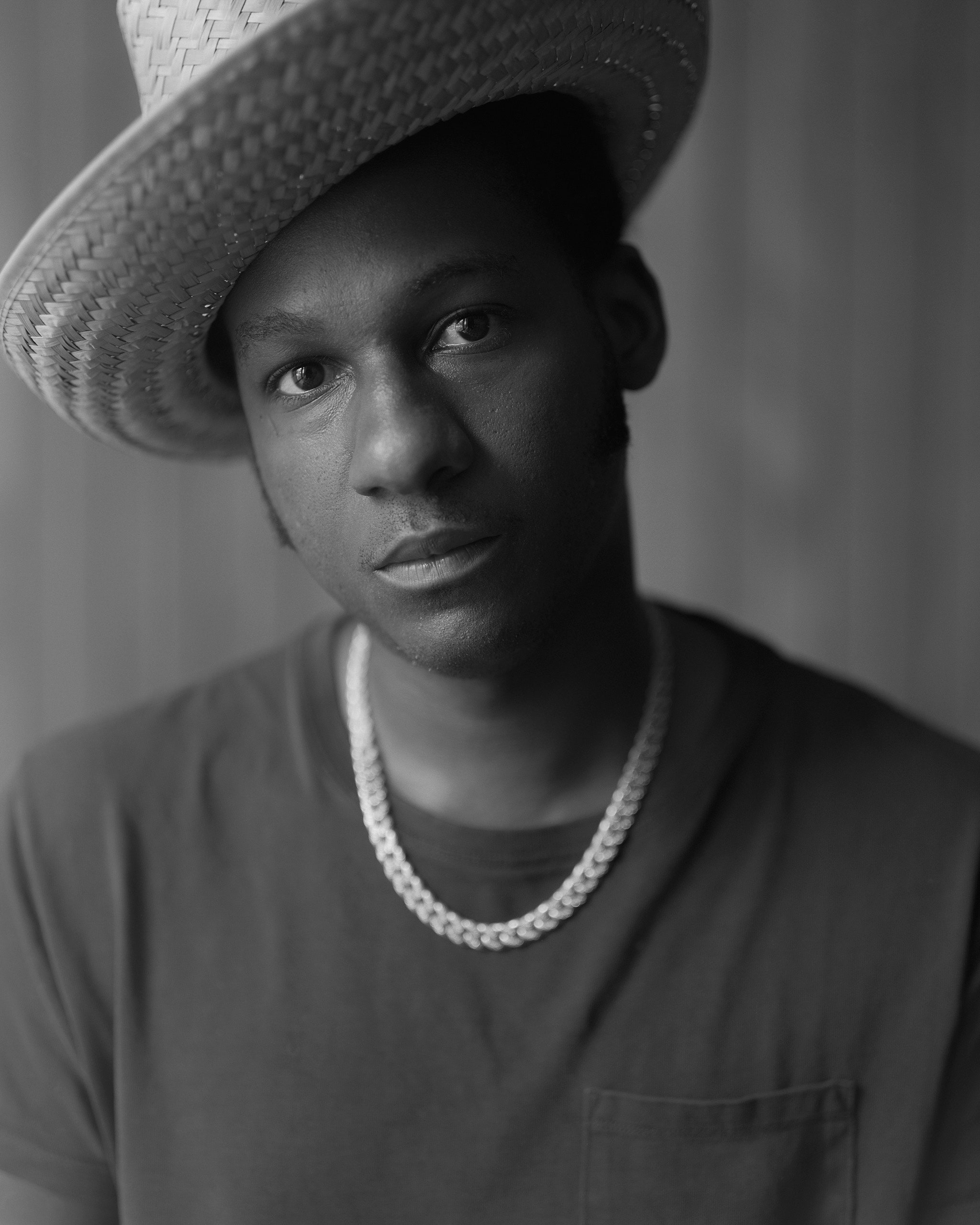 Leon Bridges Wallpapers