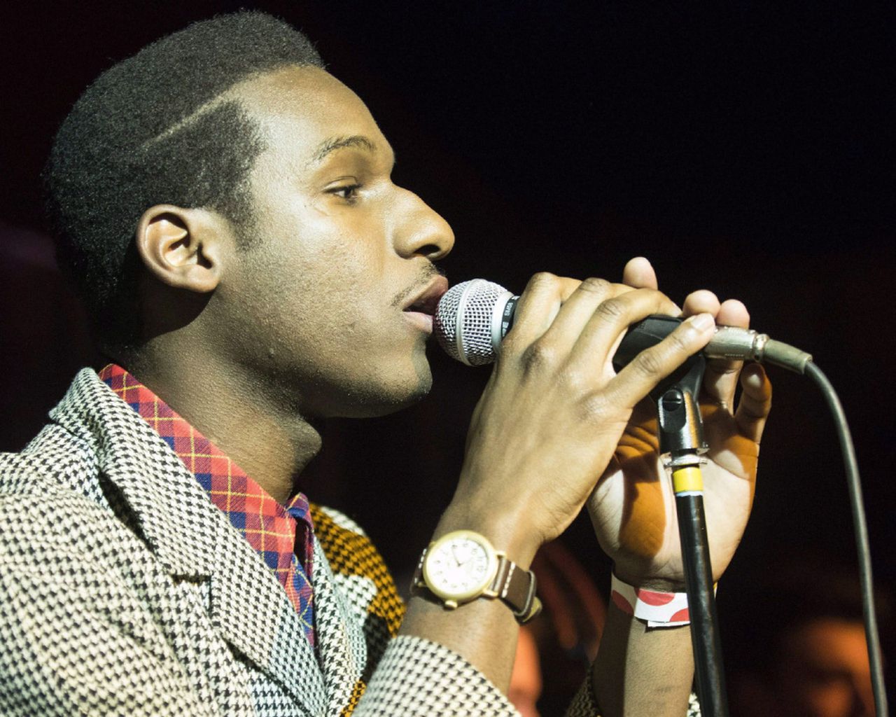 Leon Bridges Wallpapers