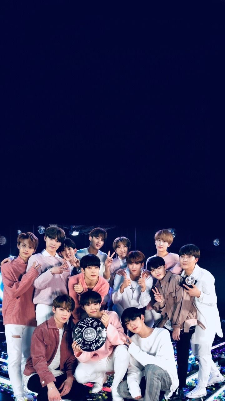 Seventeen Wallpapers