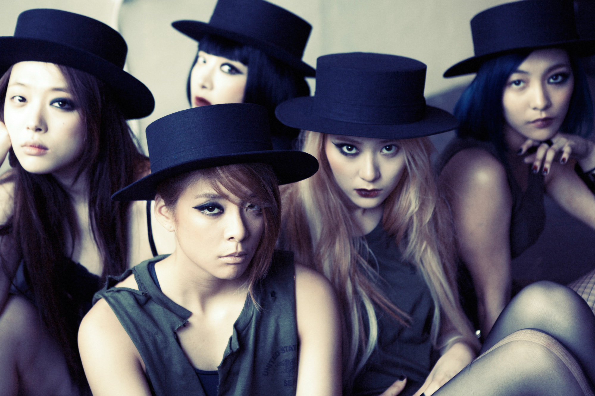 F(X) Wallpapers