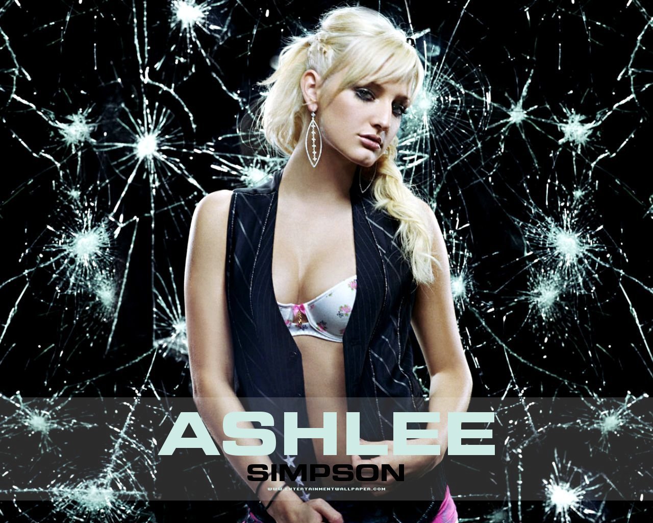 Ashlee Simpson Wallpapers