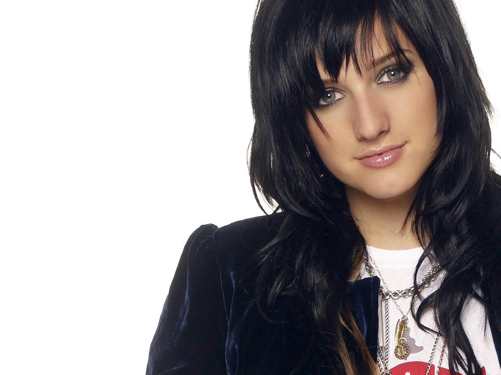 Ashlee Simpson Wallpapers