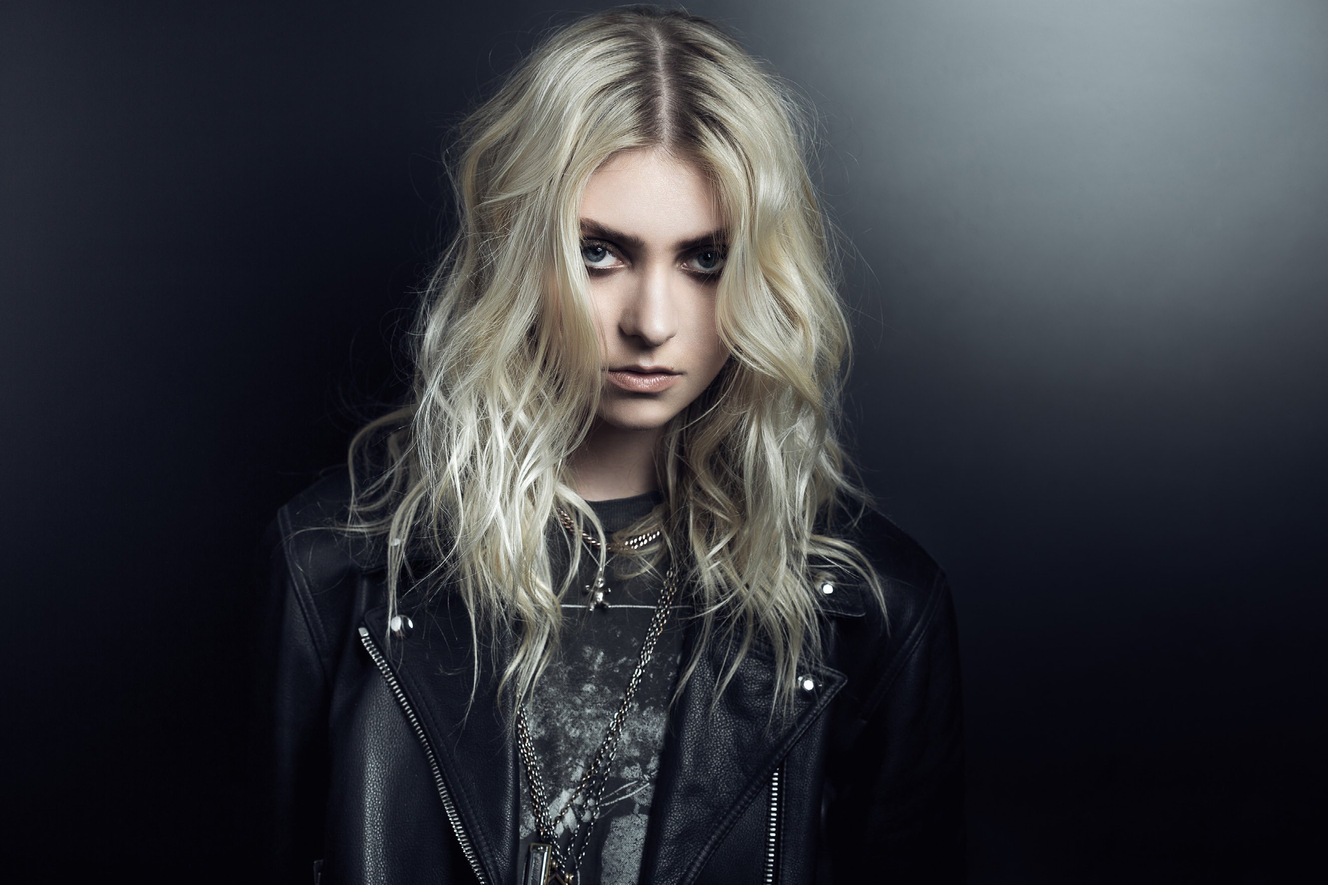 Taylor Momsen Wallpapers