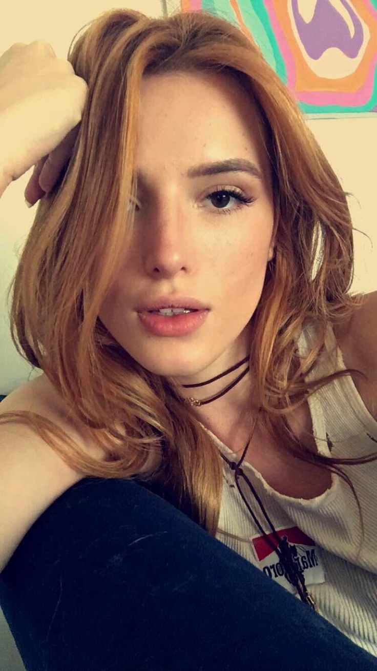 Actress Bella Thorne Beautiful Face Wallpapers