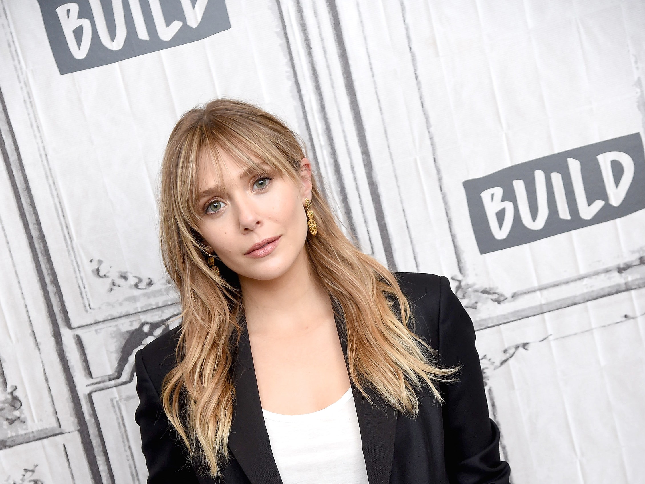 Actress Elizabeth Olsen 2021 Wallpapers