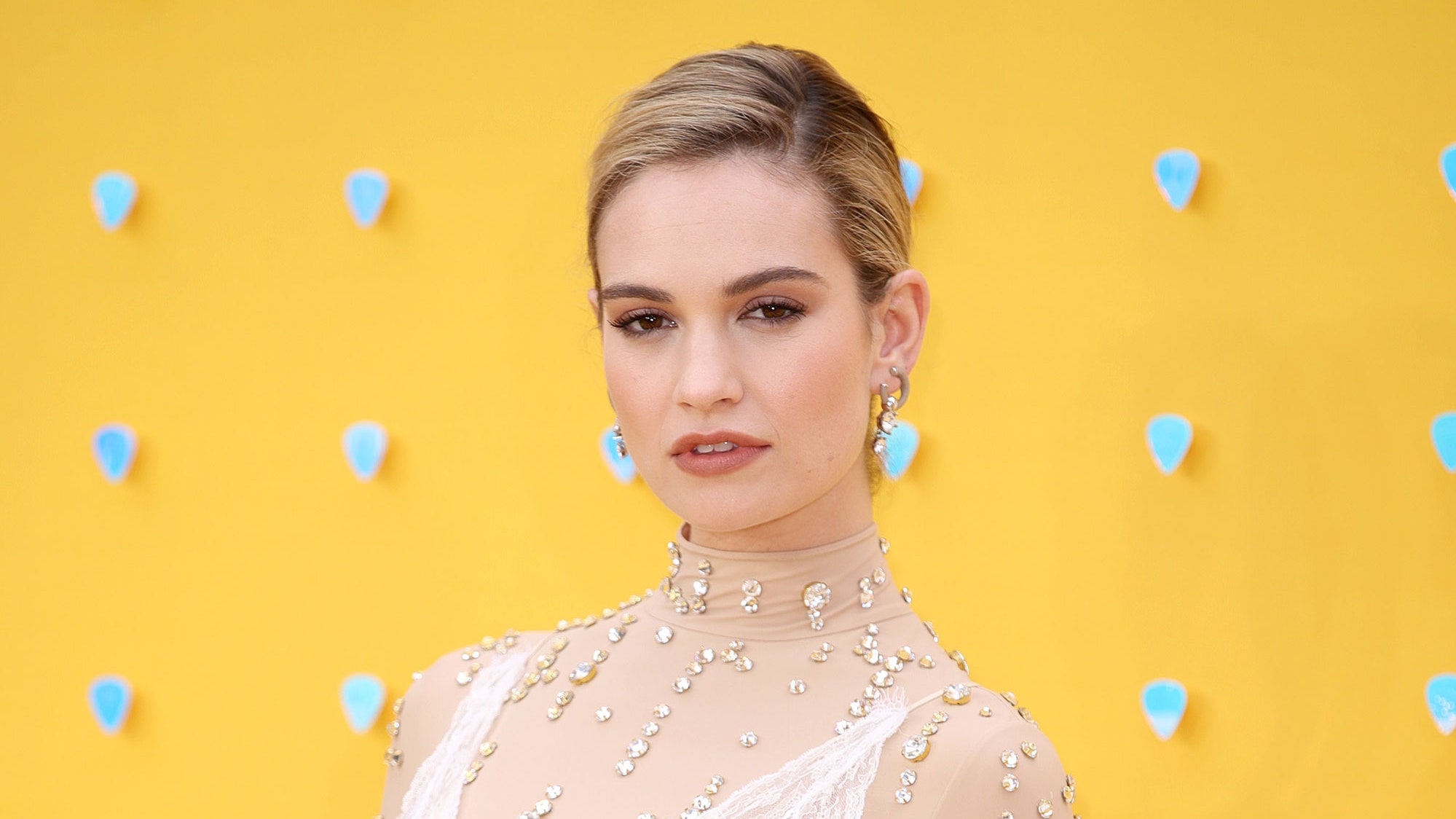 Actress Lily James 2020 Wallpapers