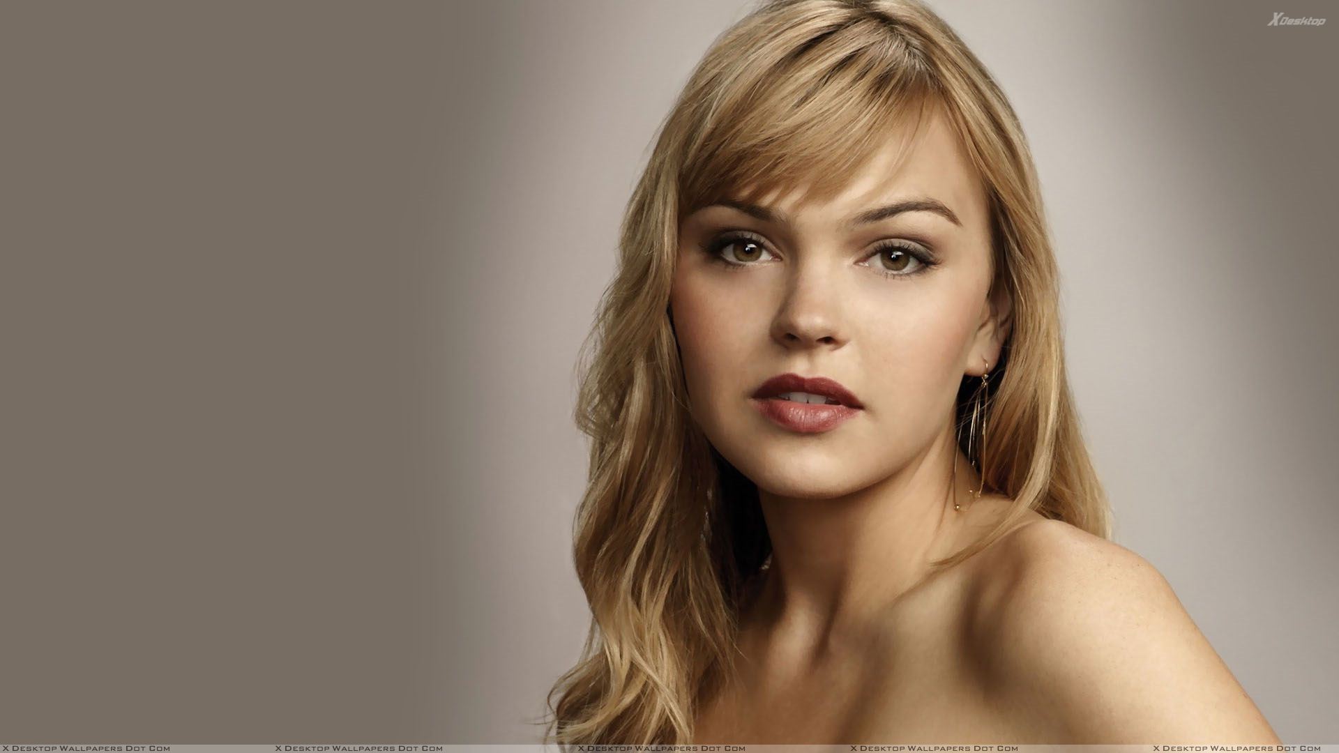 Aimee Teegarden Wallpapers