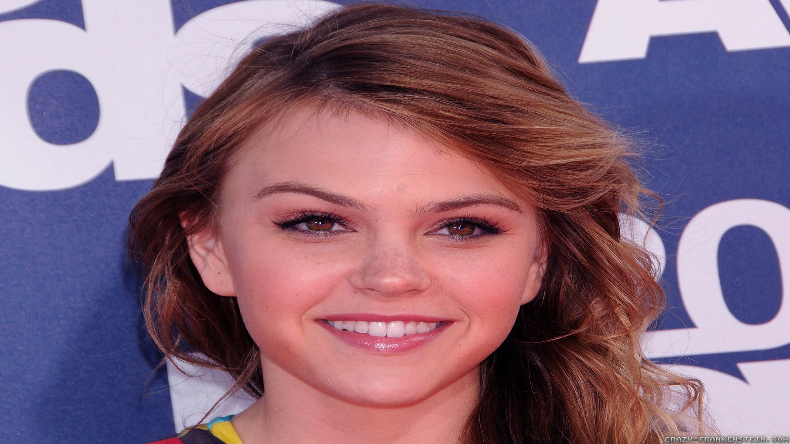 Aimee Teegarden Wallpapers