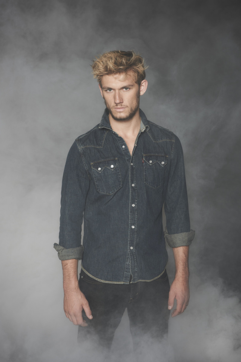 Alex Pettyfer Wallpapers