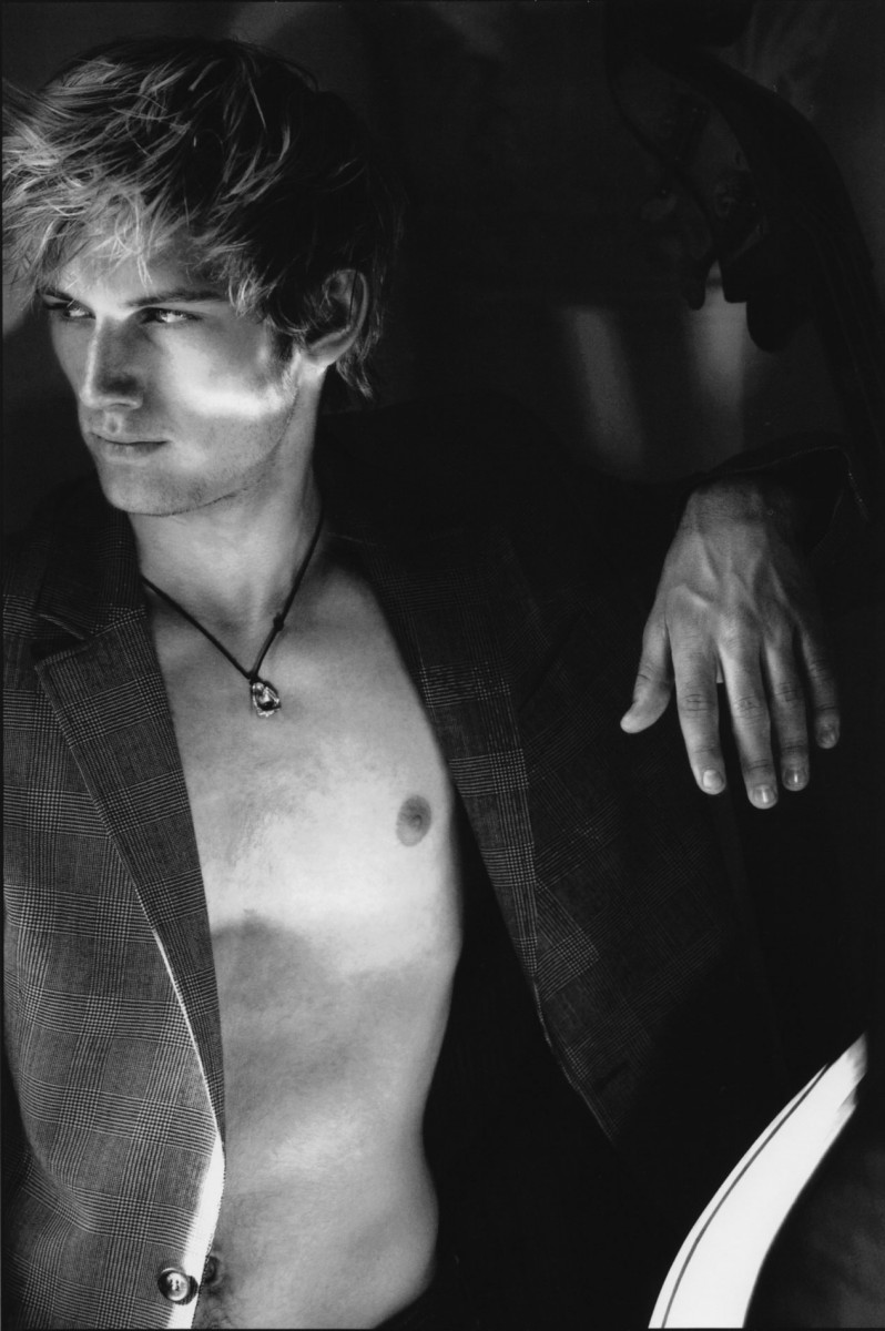 Alex Pettyfer Wallpapers