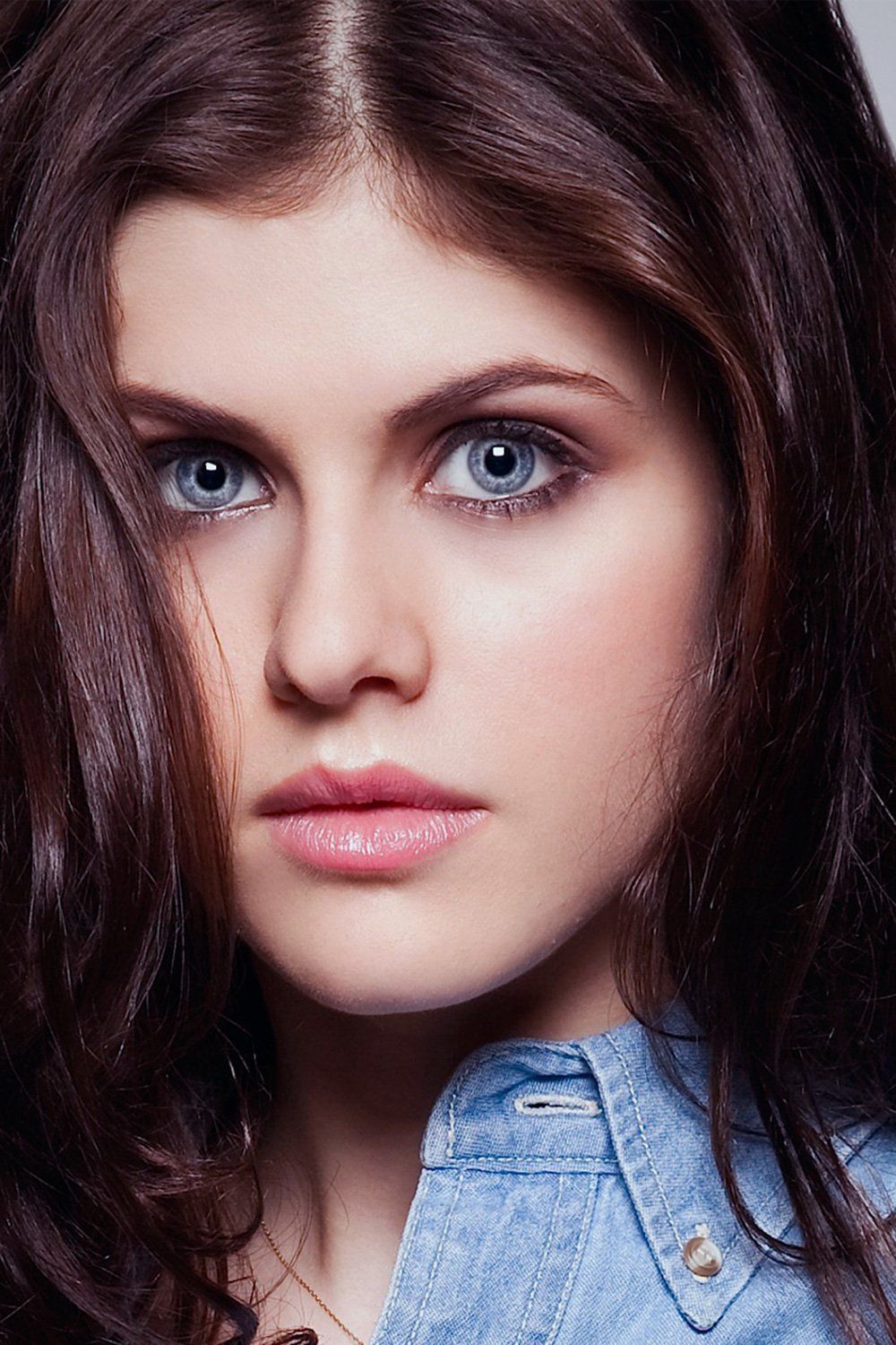 Alexandra Daddario Beautiful Eyes Wallpapers