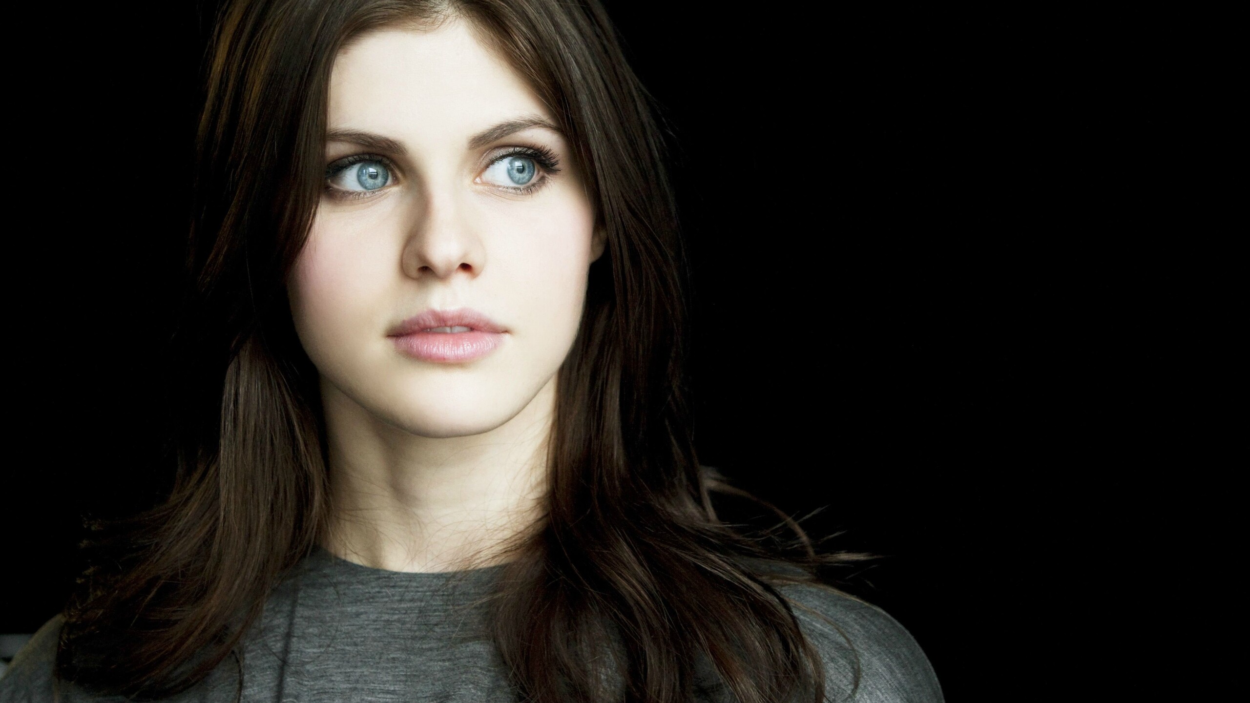 Alexandra Daddario Beautiful Eyes Wallpapers