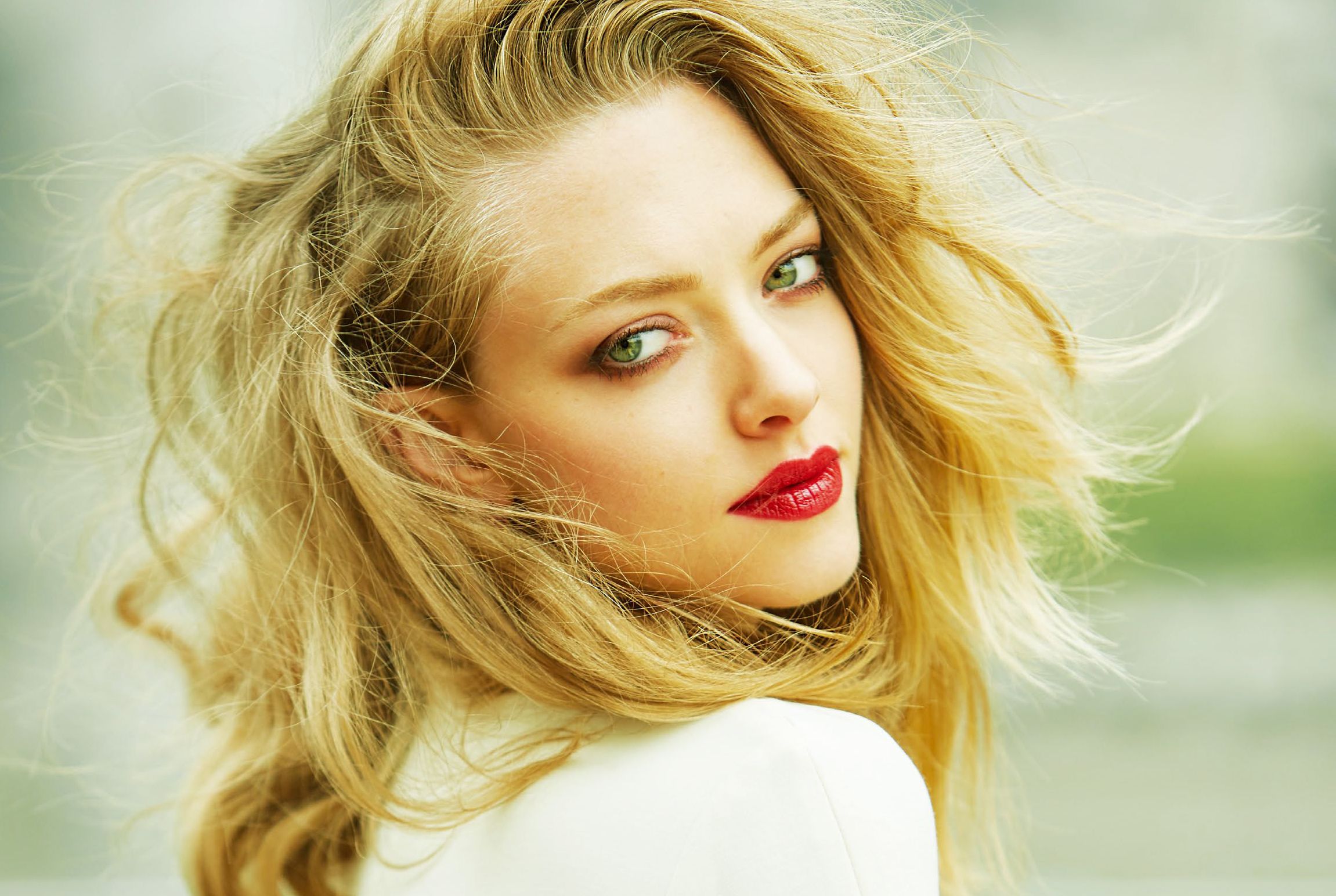 Amanda Seyfried Wallpapers