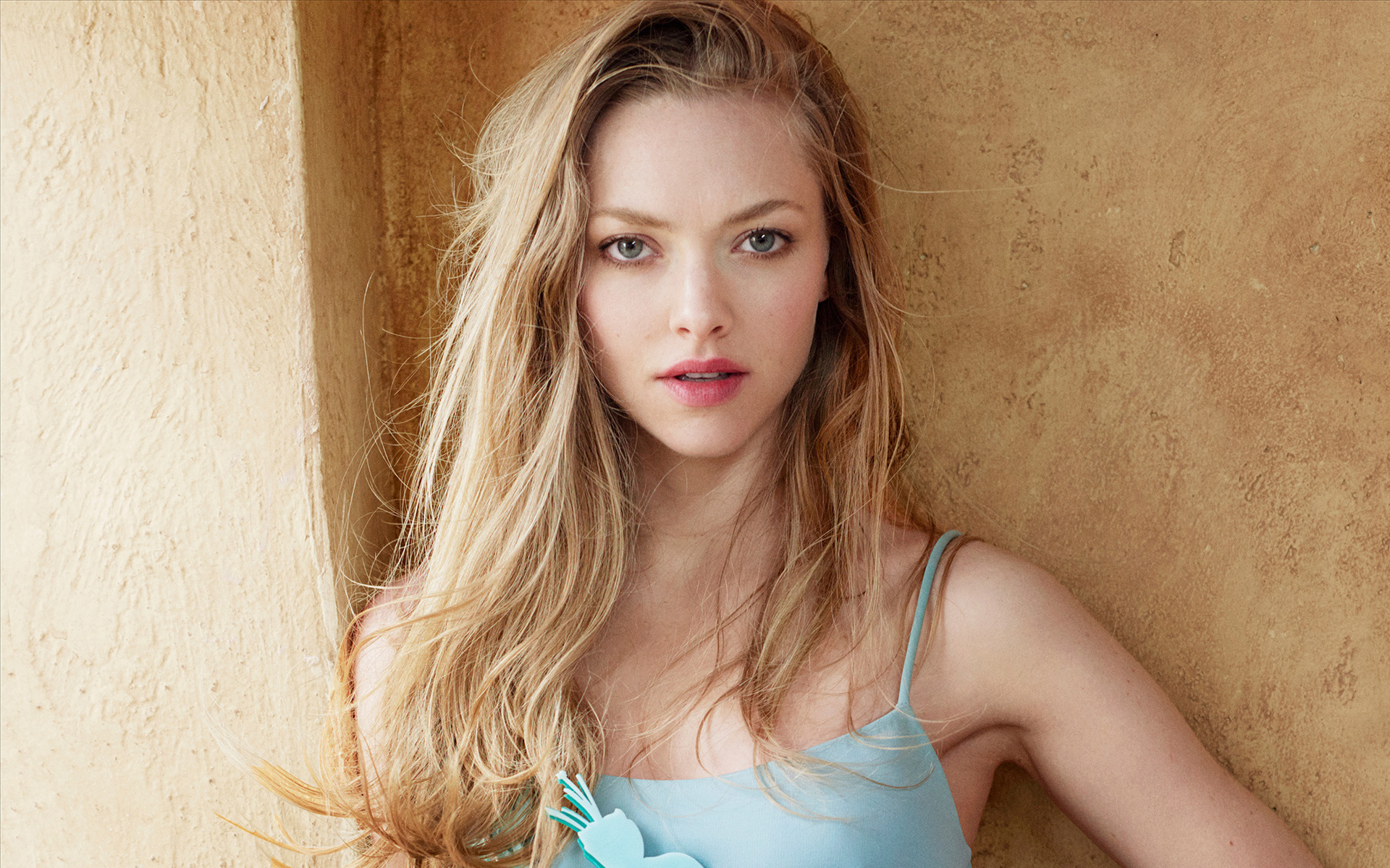 Amanda Seyfried New 2020 Wallpapers