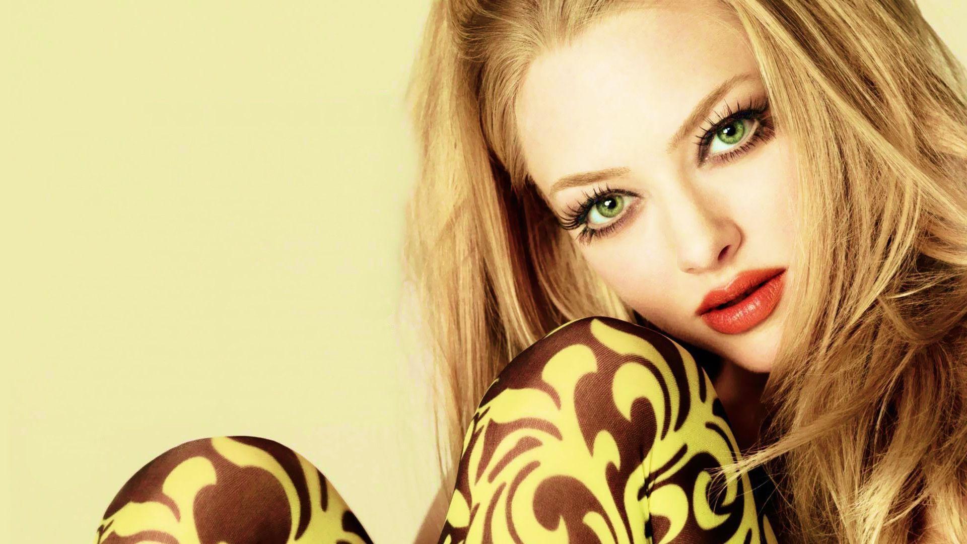 Amanda Seyfried New 2020 Wallpapers