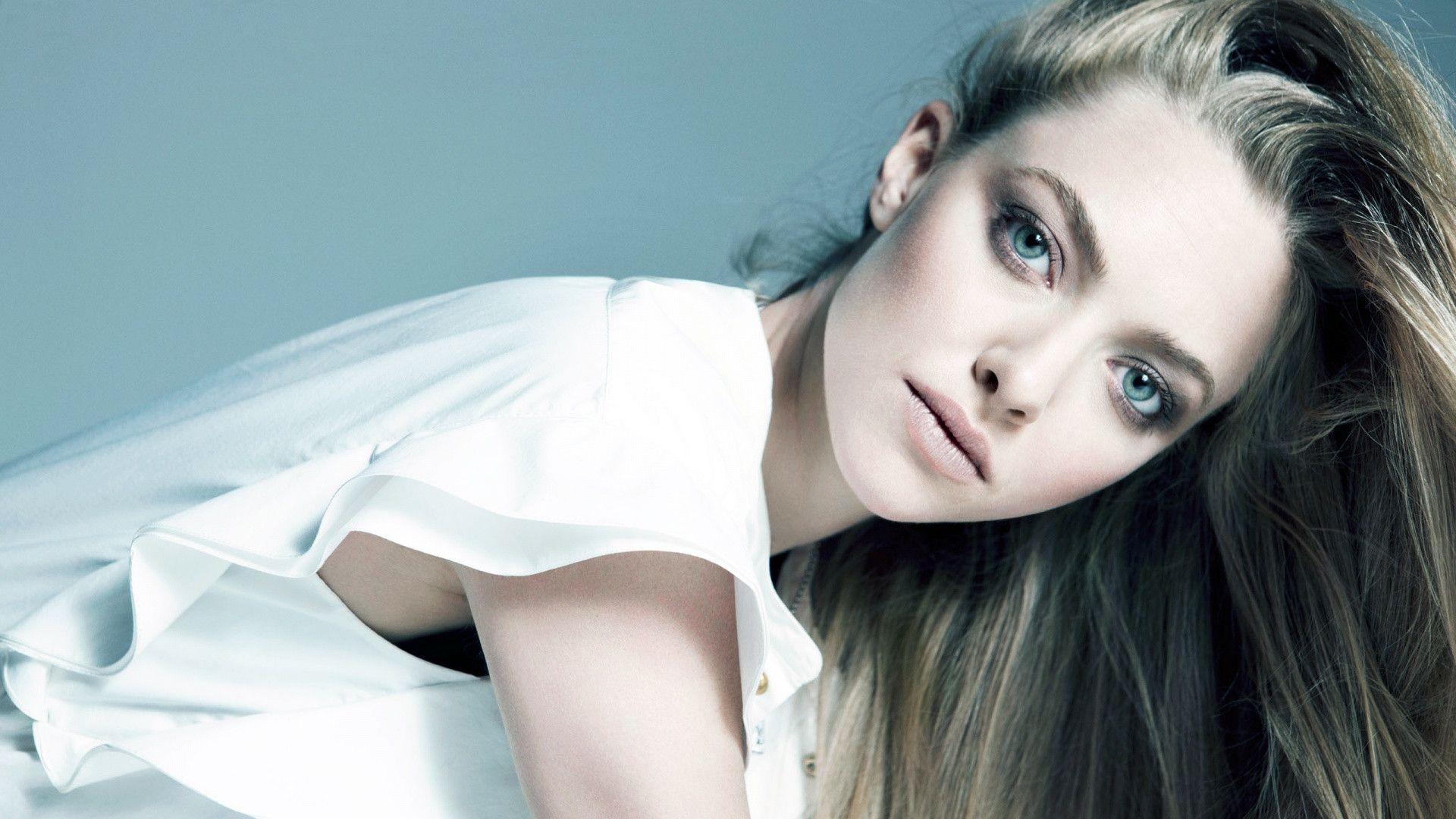 Amanda Seyfried New 2020 Wallpapers