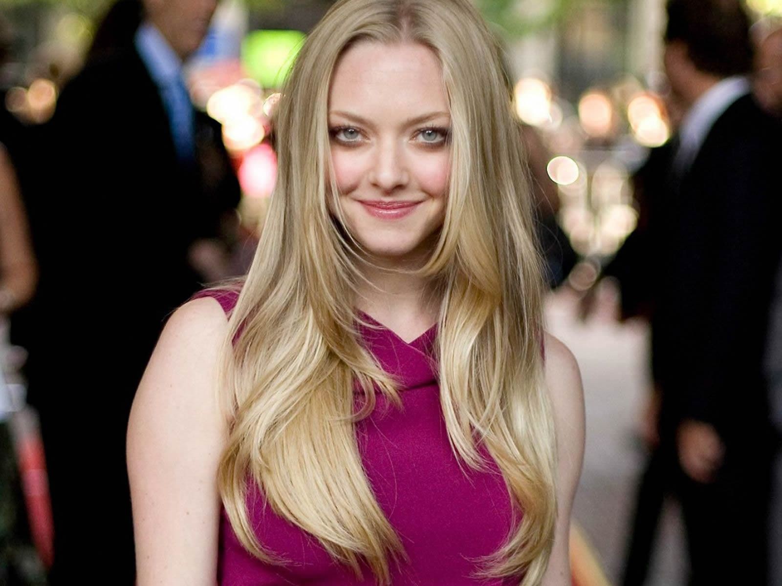 Amanda Seyfried New 2020 Wallpapers