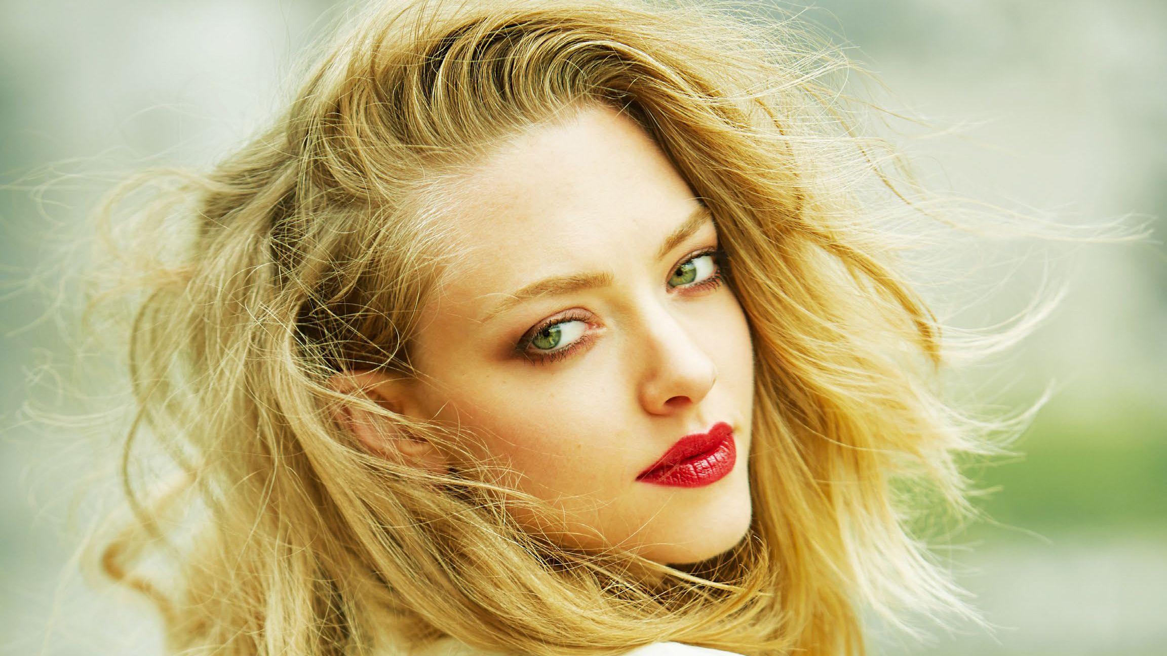 Amanda Seyfried Portrait 2019 Wallpapers