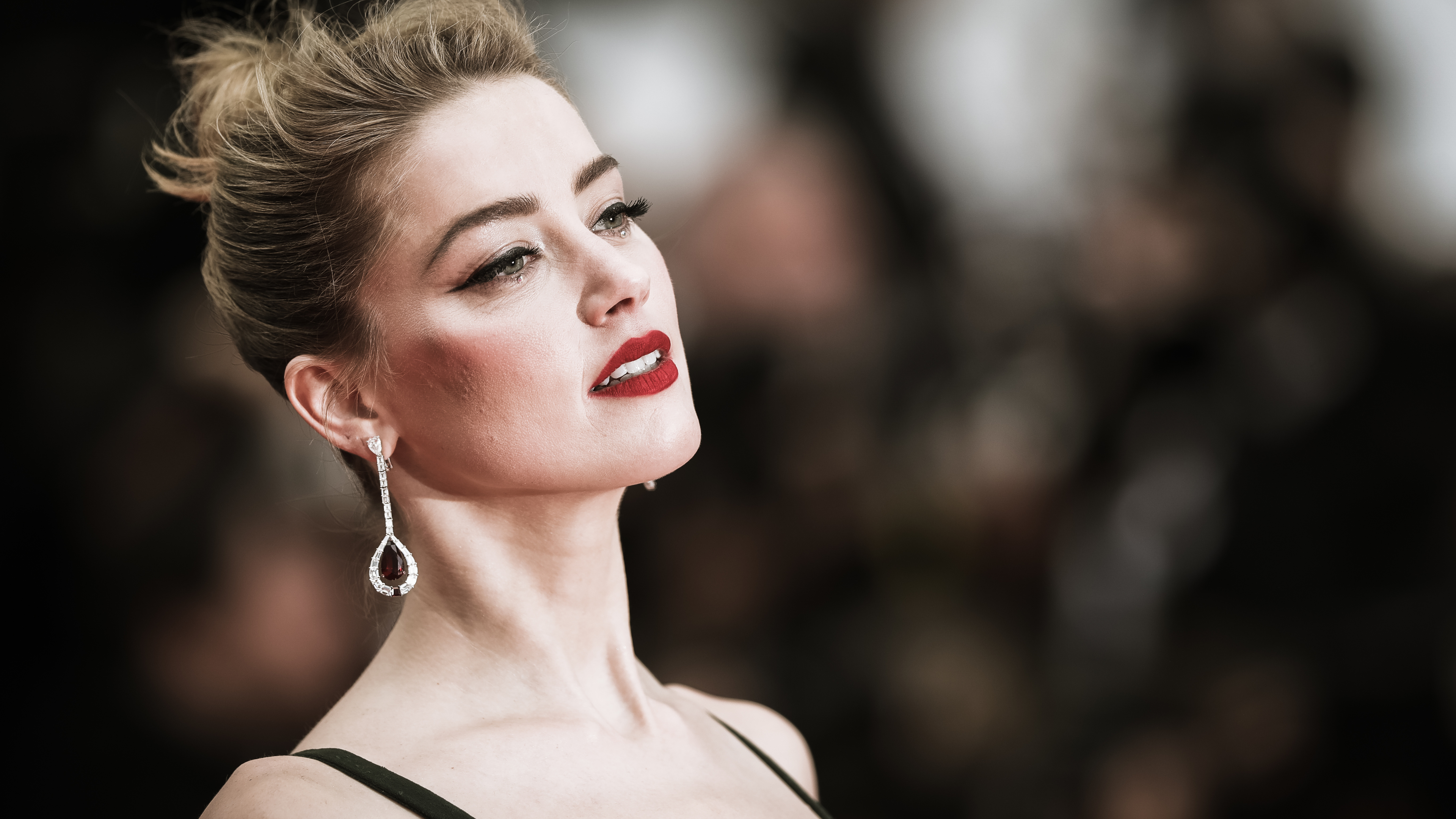 Amber Heard 2019 Wallpapers