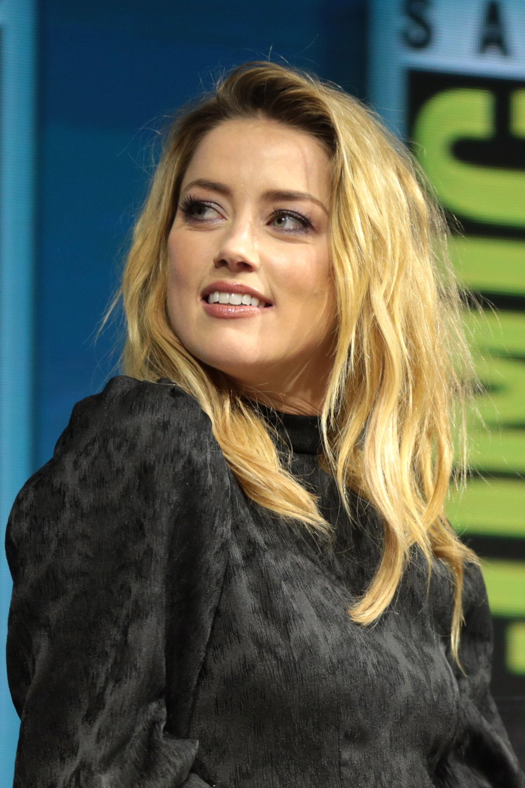 Amber Heard 2019 Wallpapers