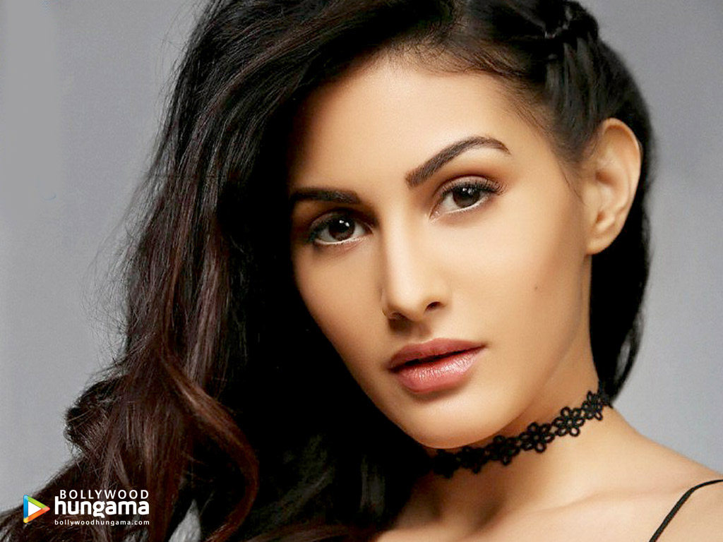 Amyra Dastur Wallpapers