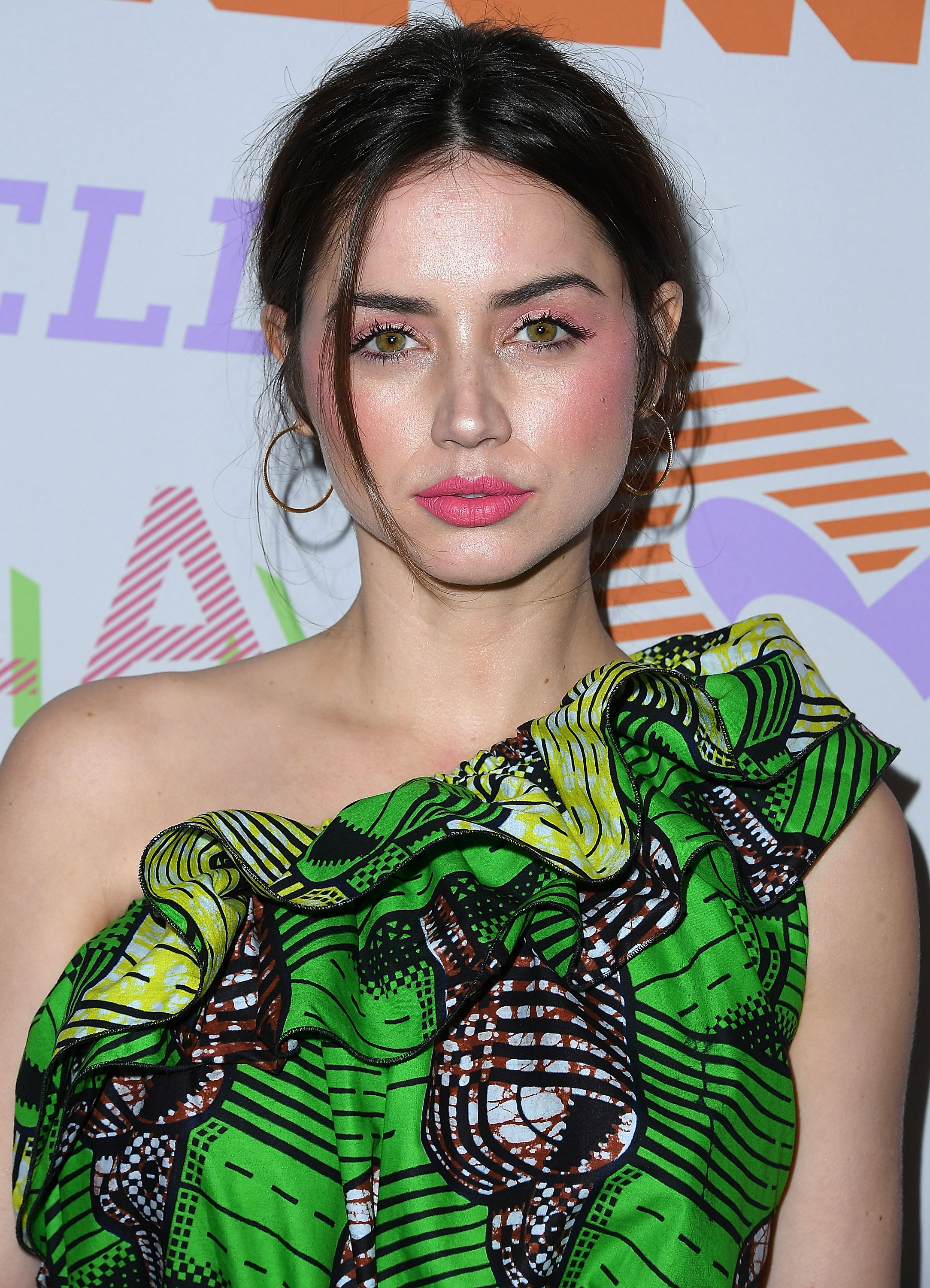 Ana de Armas Green Eyes Wallpapers