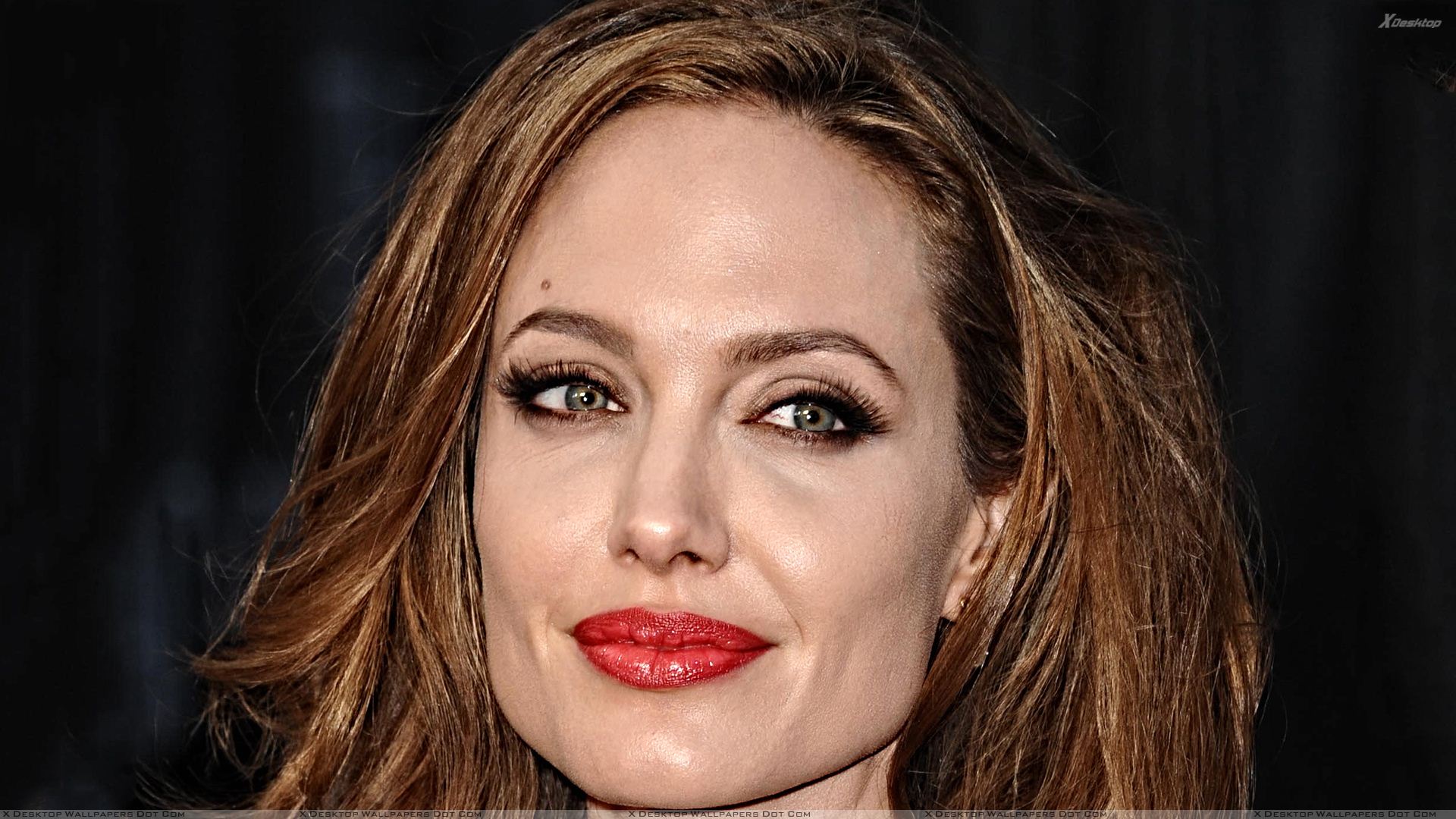 Angelina Jolie Face Wallpapers