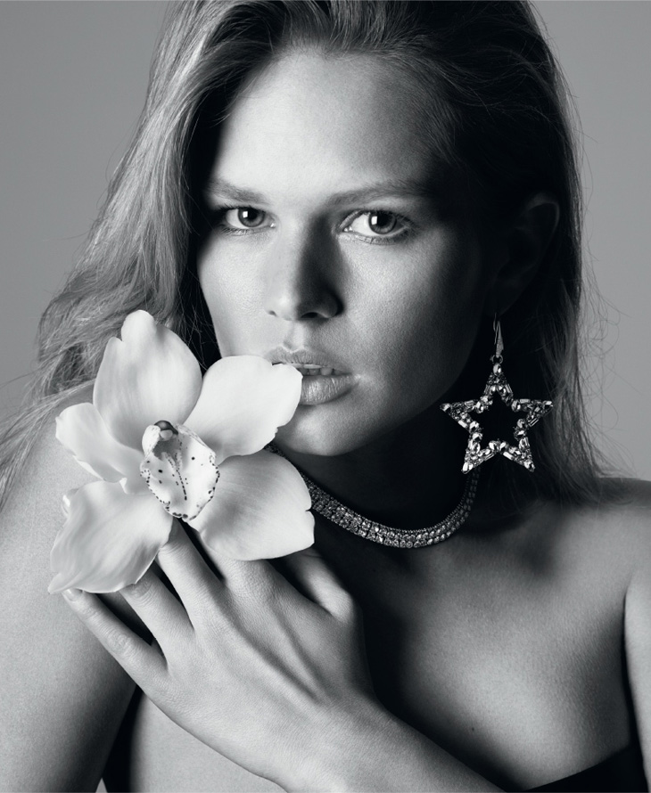 Anna Ewers Wallpapers