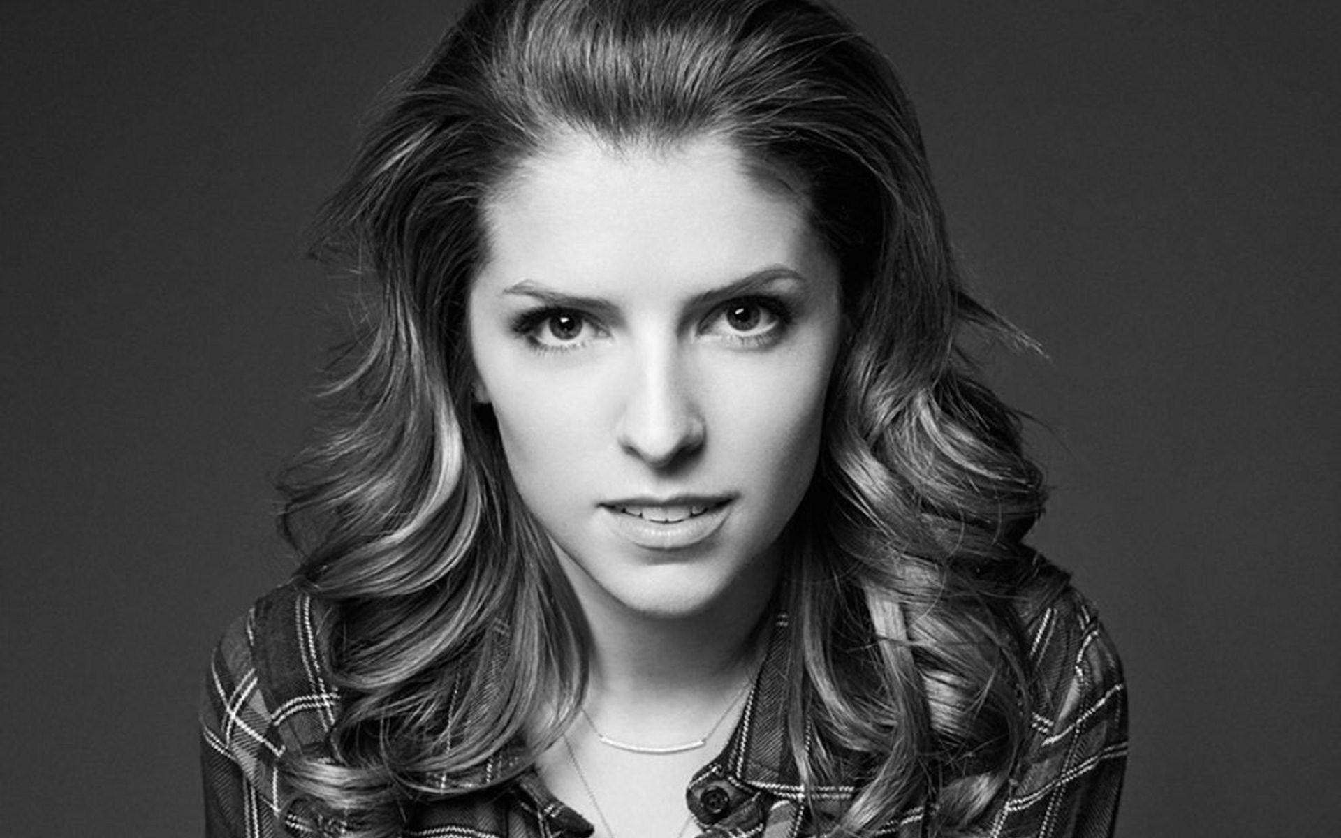 Anna Kendrick 2020 Wallpapers