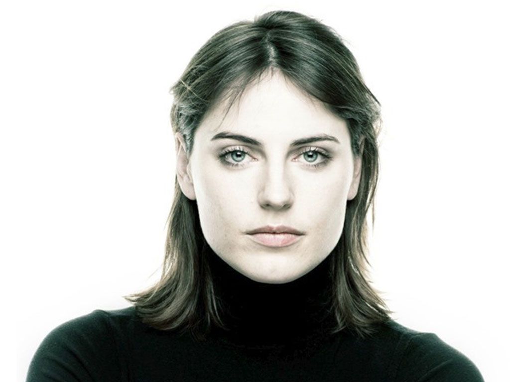 Antje Traue Wallpapers